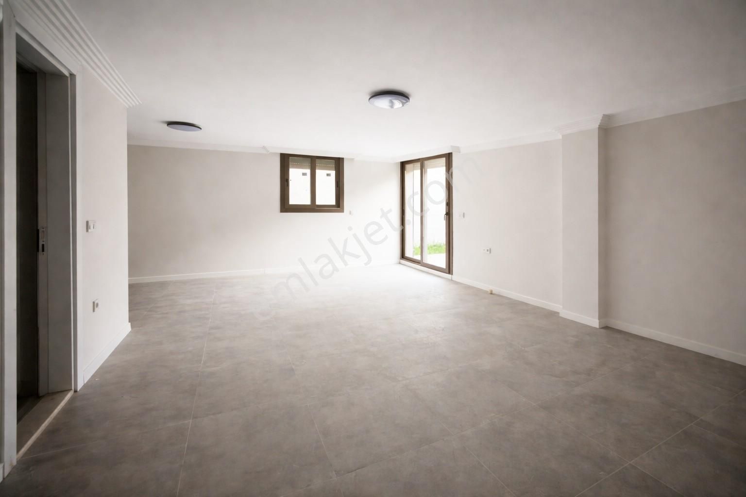 Seferihisar'da Kullanışlı Ve Sıfır, Denize Yakın 3+1 Villa - Görsel 17