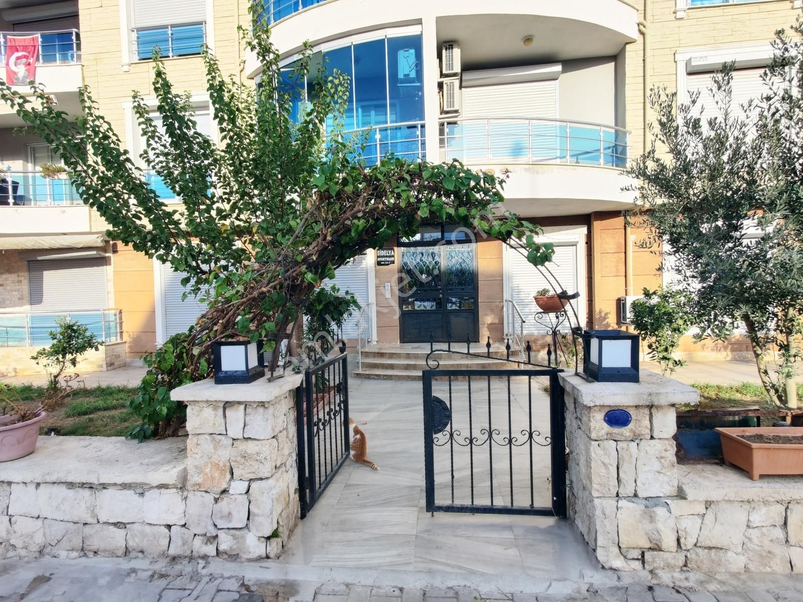 Sığacık Marina'ya Yakın, 2+1 Satılık Daire - Görsel 12