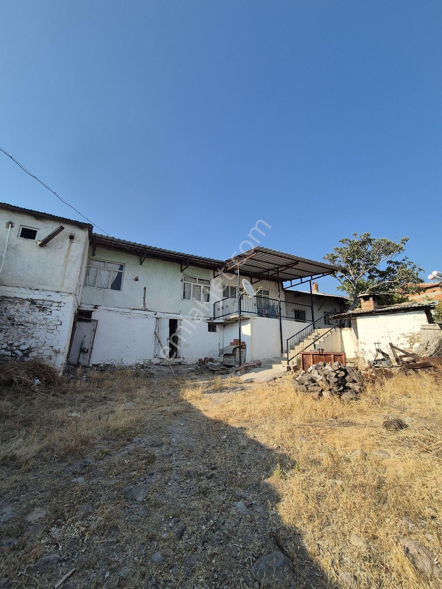 Müstakil Tapulu Köy Evimiz 4+1 Geniş Bahçeli Depolu Evimiz Yeni Sahibini Bekliyor