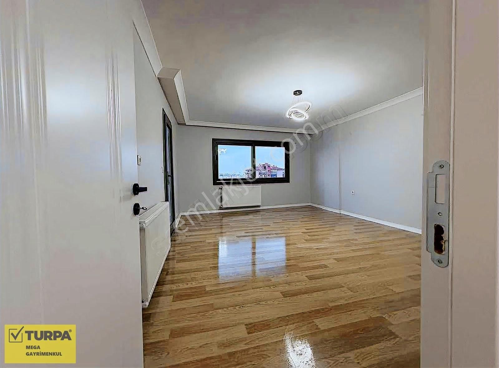 Emek Mah Manzaralı Çaykur Yakını Tadilatlı 3+1 Satılık Daire - Görsel 24