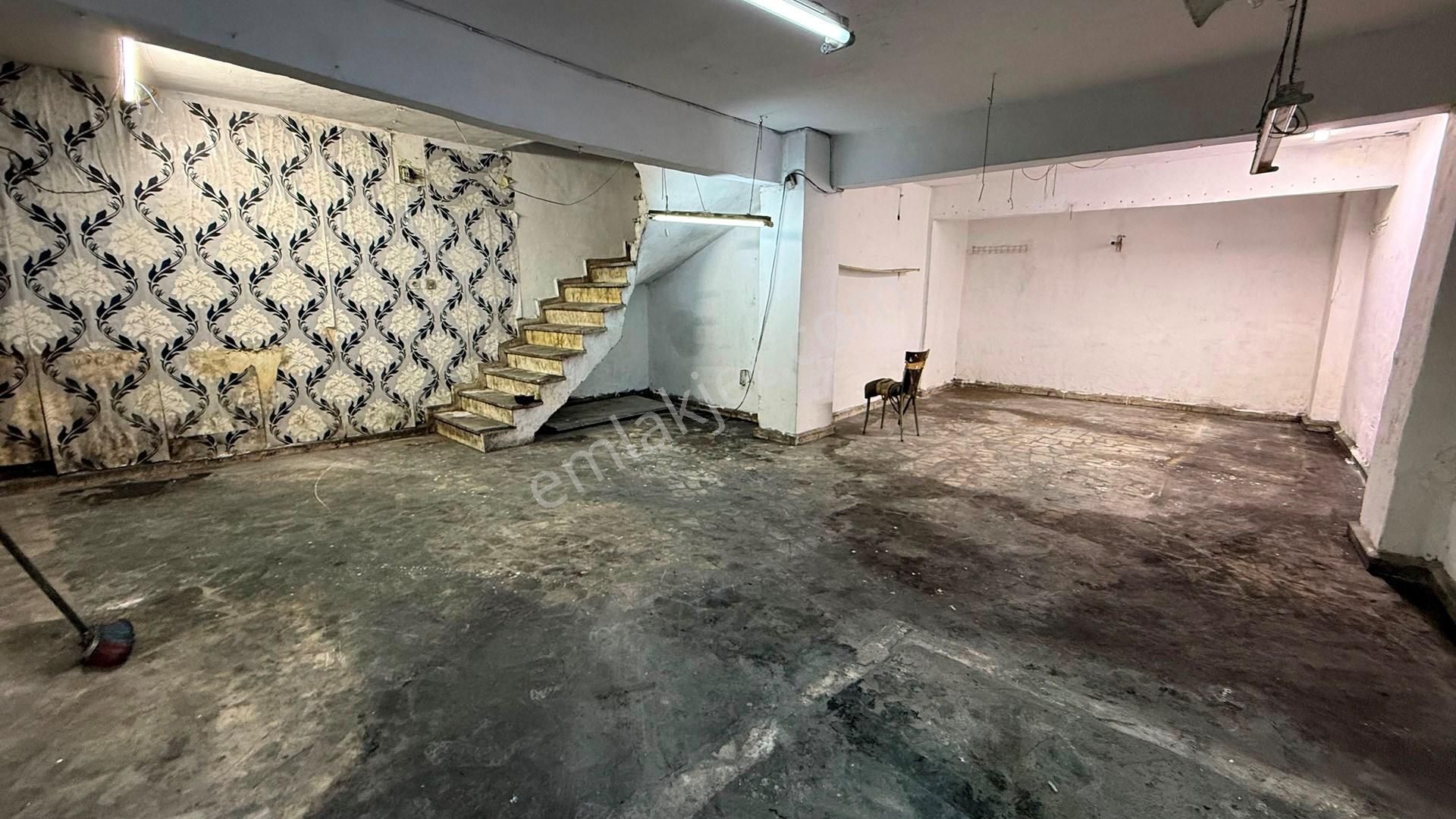 Emlak Uzmanı'ndan Zeytinburnu Yenidoğan'da Kiralık 2 Katlı Kiralık Dükkan - Görsel 2