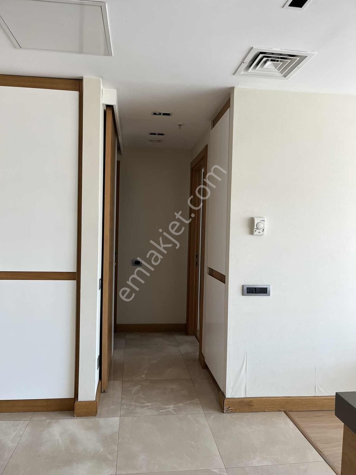 Skyport Residence 'da E5 Cepheli 88 M2 Kdv'li Ofis - Görsel 5