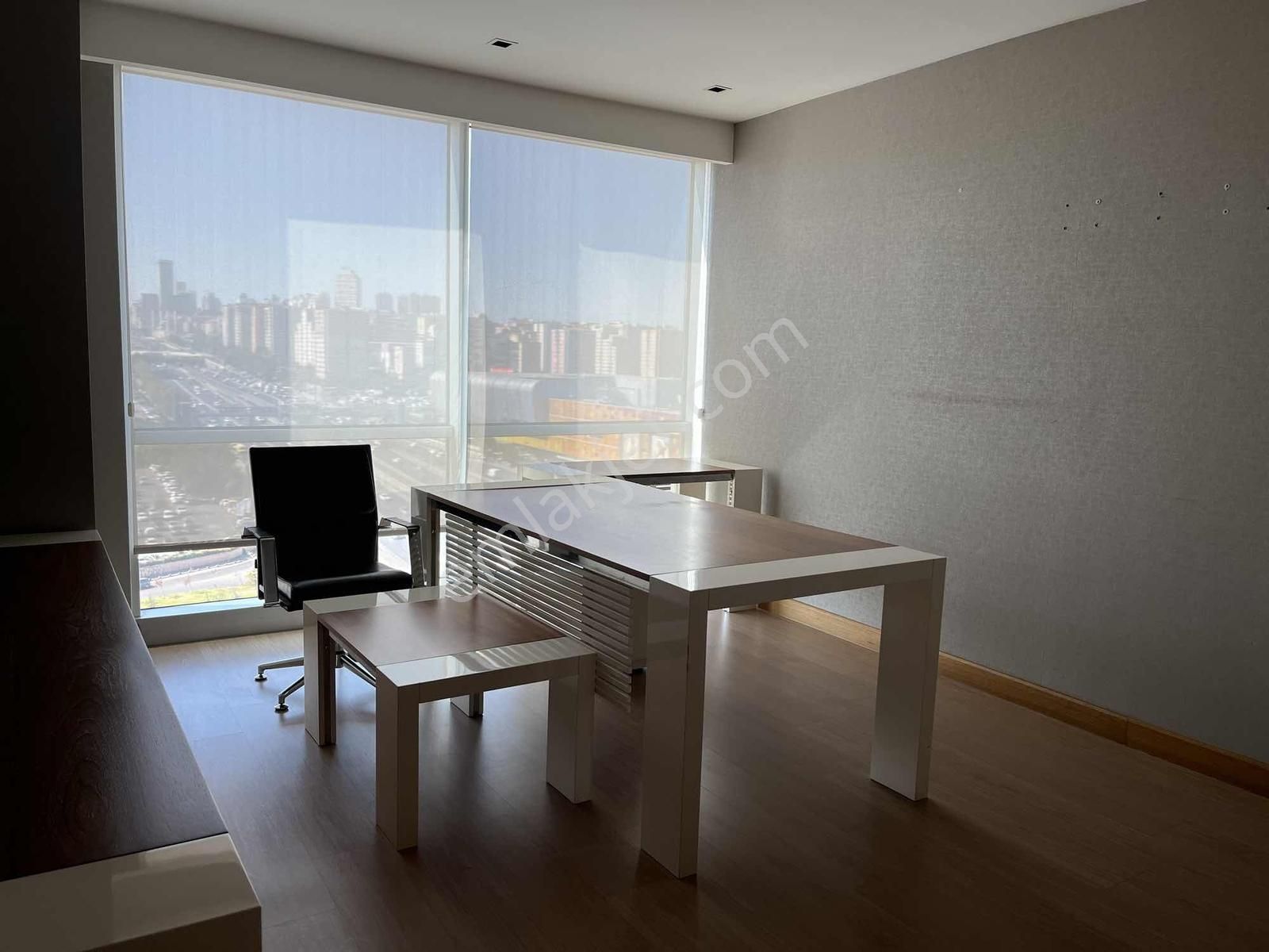 Skyport Residence 'da E5 Cepheli 88 M2 Kdv'li Ofis - Görsel 9