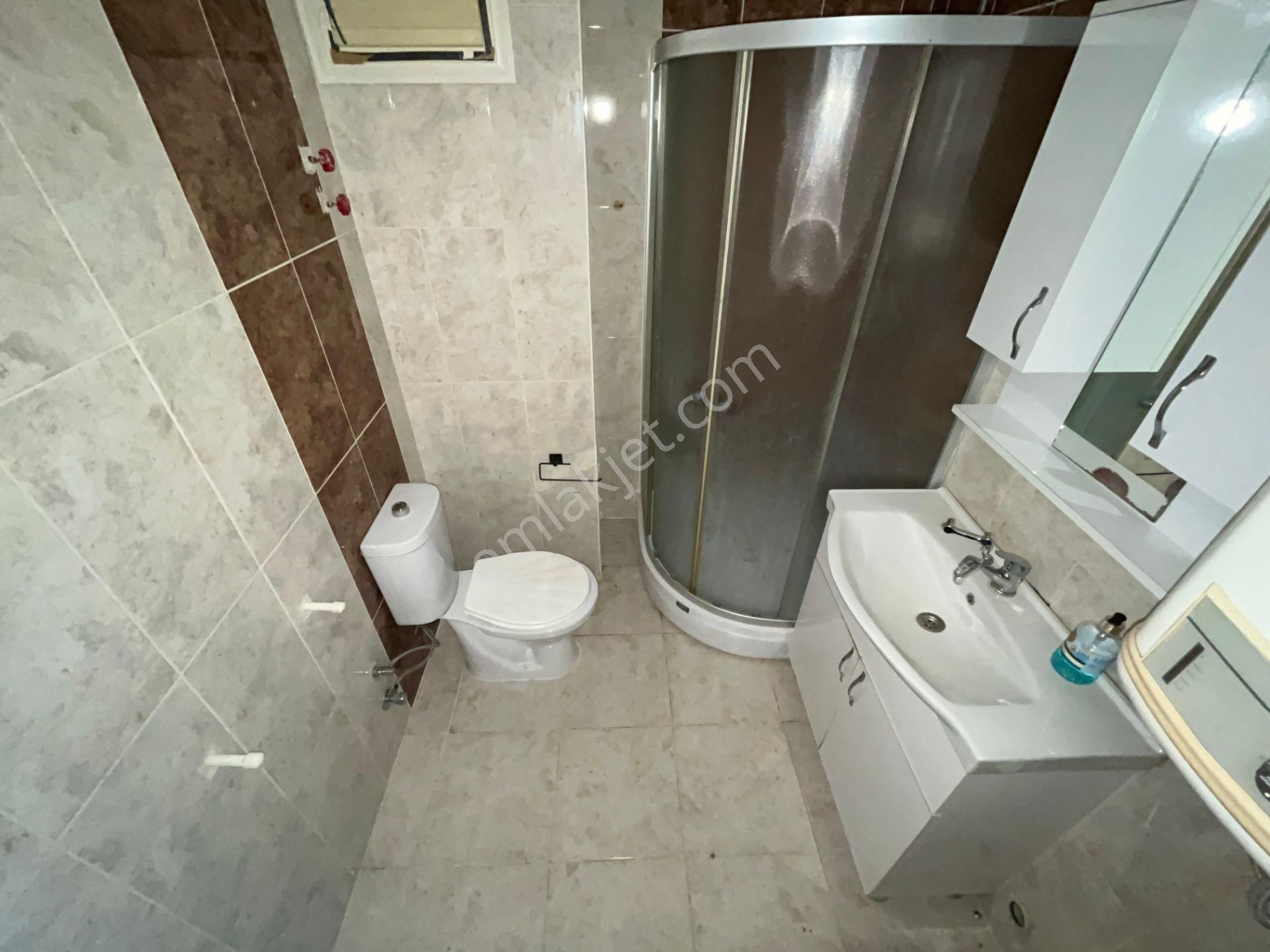 Akçay Sezgin Emlaktan Asansörlü Doğalgazlı Sürekli Kiralık 2+1 - Görsel 19