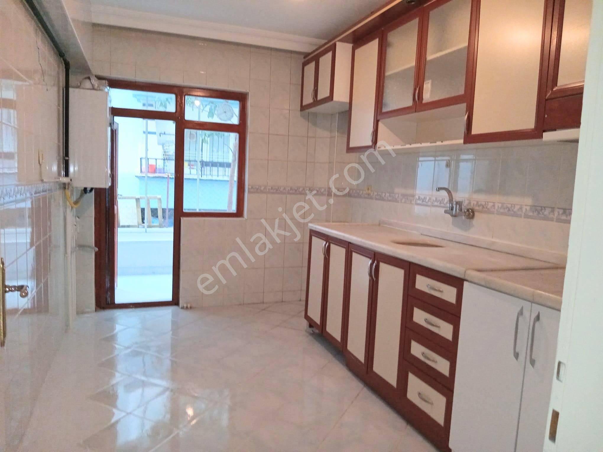 Mç Emlak'tan Pınarbaşı Mahallesin'de 3+1 Satılık Daire