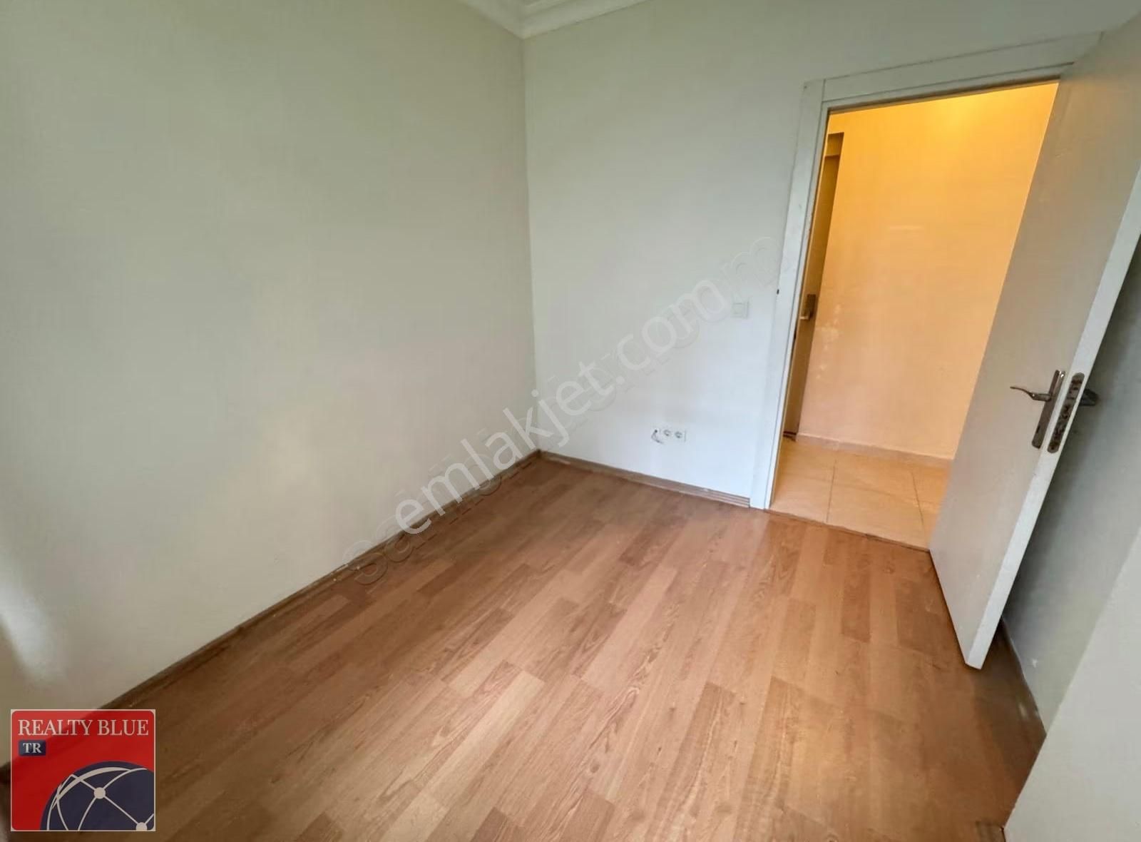 Çekmeköy Sultançiftliği'nde 2+1 Otoparklı Geniş Giriş Katı Daire - Görsel 9