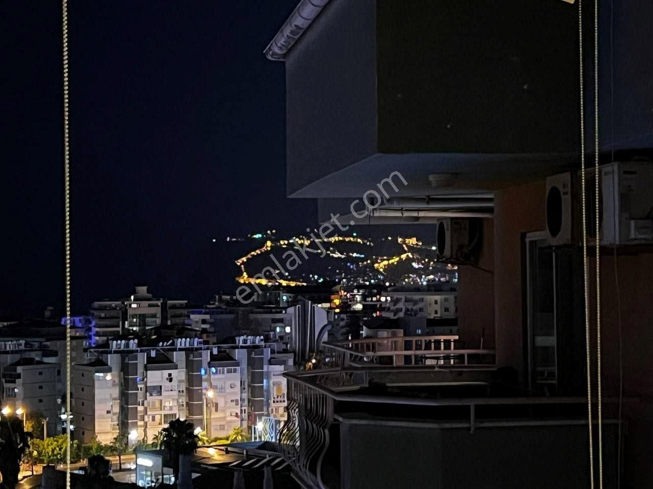 Alanya / Tosmur – Deniz Manzaralı Geniş 4+1 Çatı Dubleks