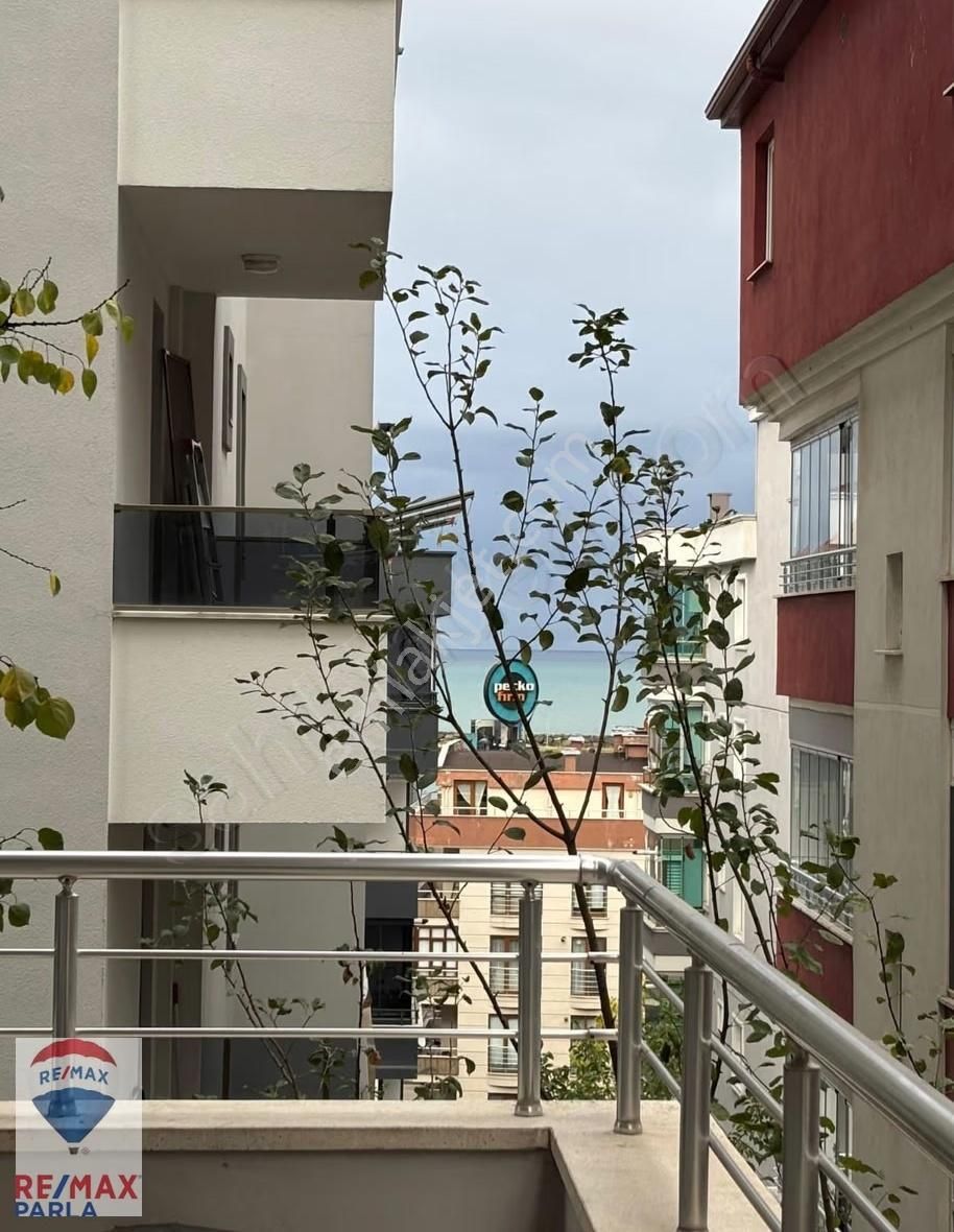 Körfez Tramvay'da | 20.000 Tl Kira Getirili | Eşyalı 2+1 Daire! - Görsel 16