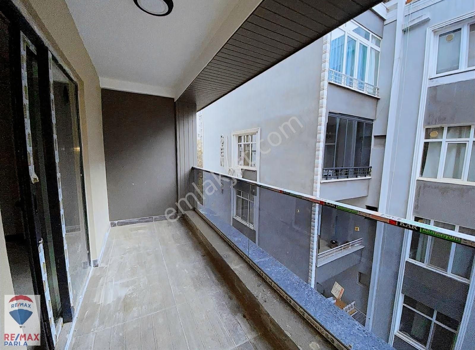 Atakum'da Anayol Üzeri Geniş 1+1 Daire(nest)-remax Ezgi Kansız - Görsel 10