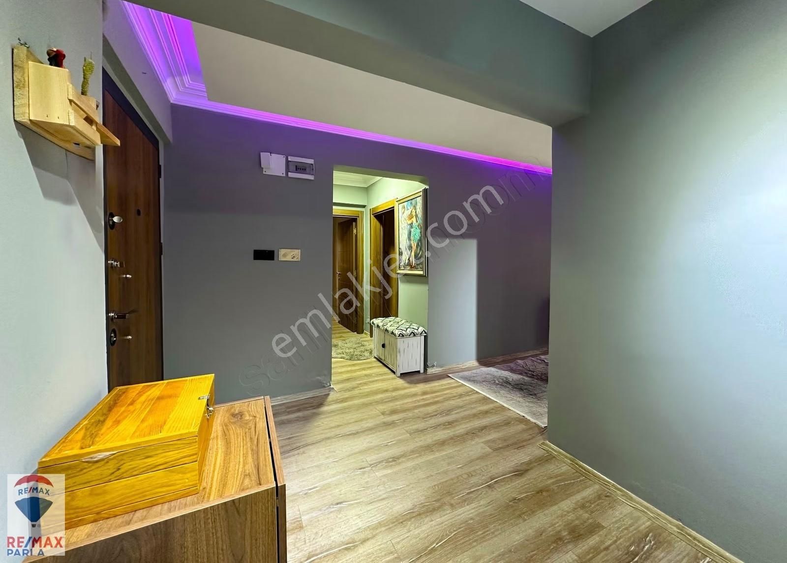 Remax Parla | Ömürevlerinde Sahile Yürüme Mesafesinde Geniş 3+1! - Görsel 13