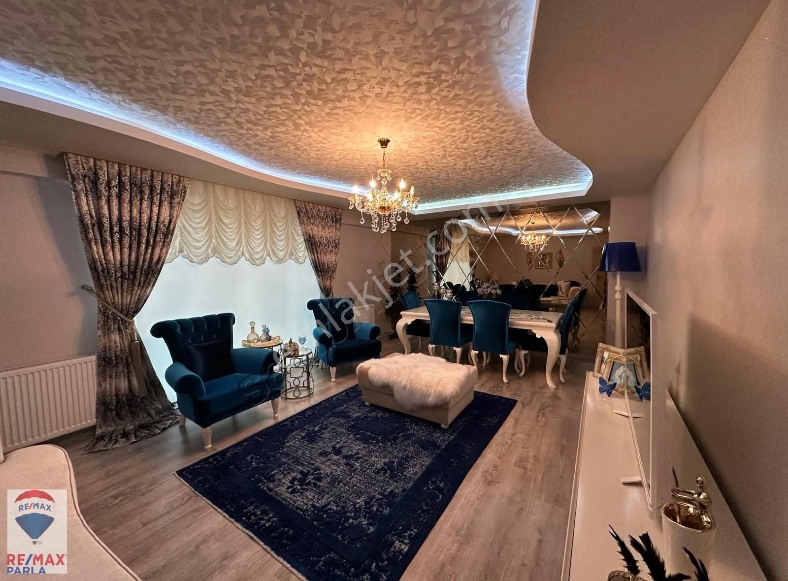 Çok Özel Satılık 3+1 Daire/ Remax Parla