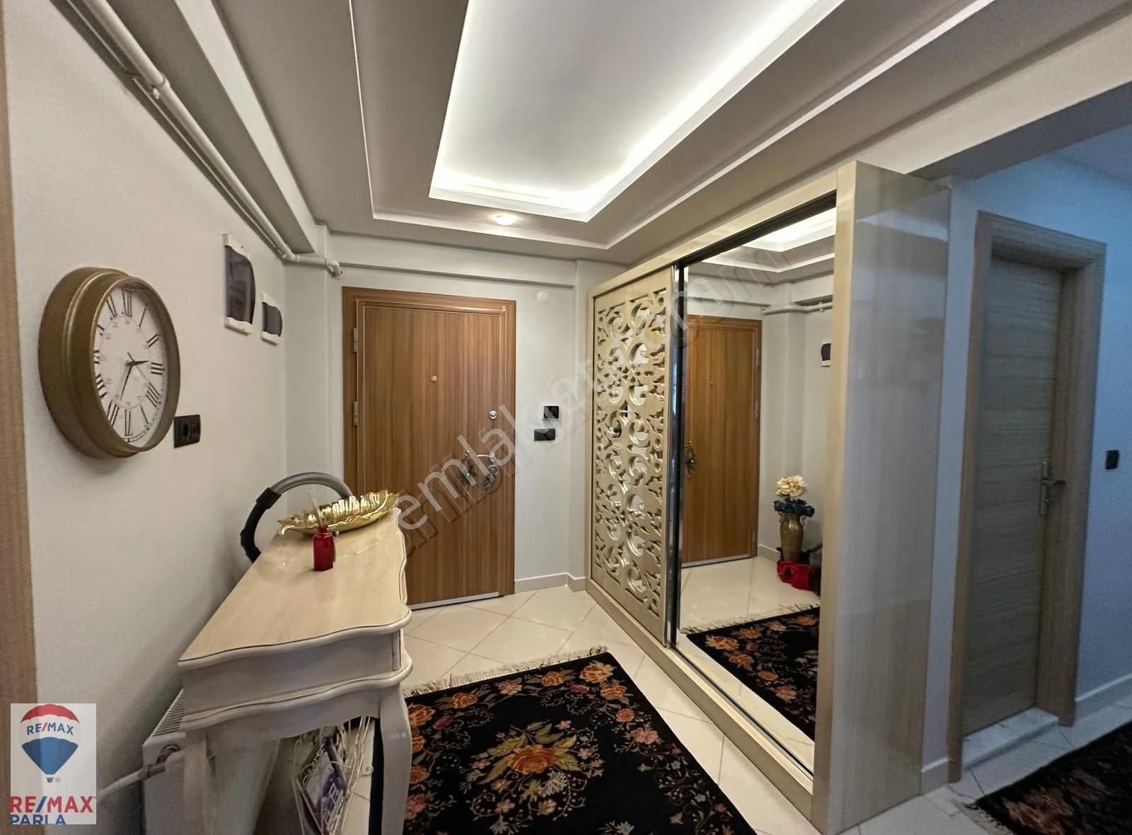 Çok Özel Satılık 3+1 Daire/ Remax Parla - Görsel 6
