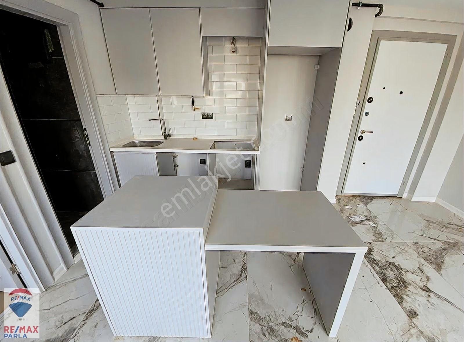 Atakum'da Deniz Manzaralı Satılık 1+1 Daire-remax Ezgi Kansız - Görsel 15