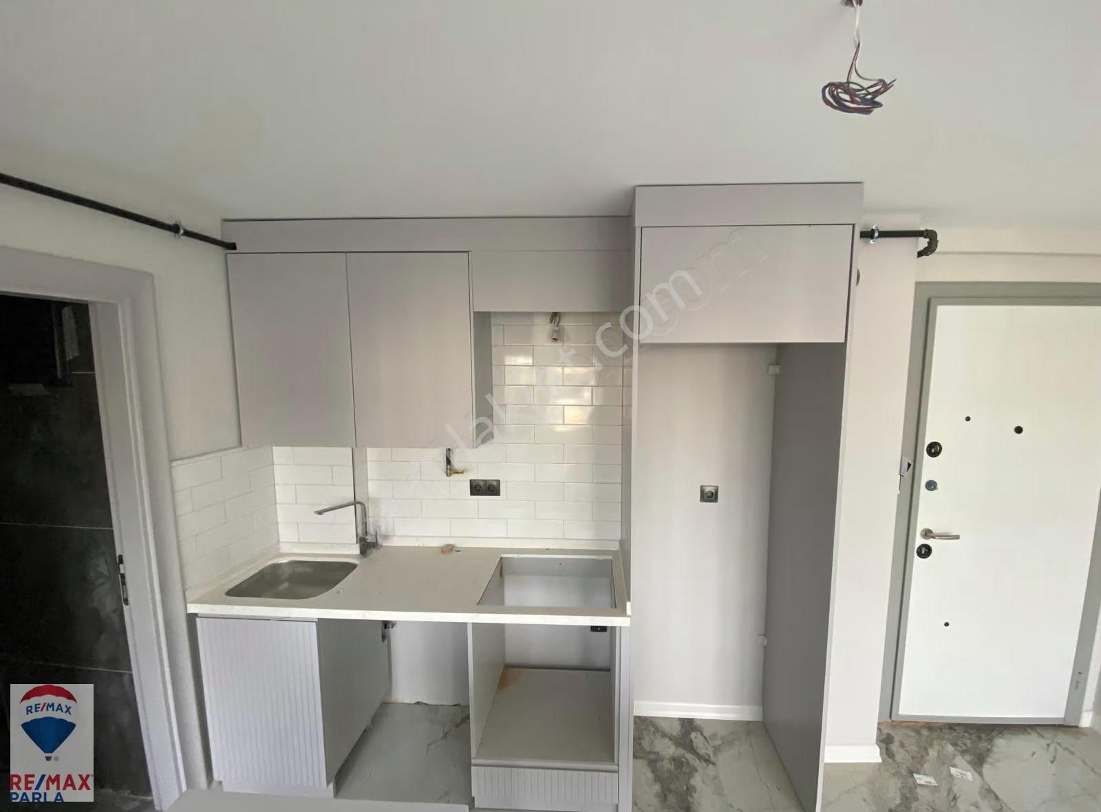 Atakum'da Deniz Manzaralı Satılık 1+1 Daire-remax Ezgi Kansız - Görsel 14