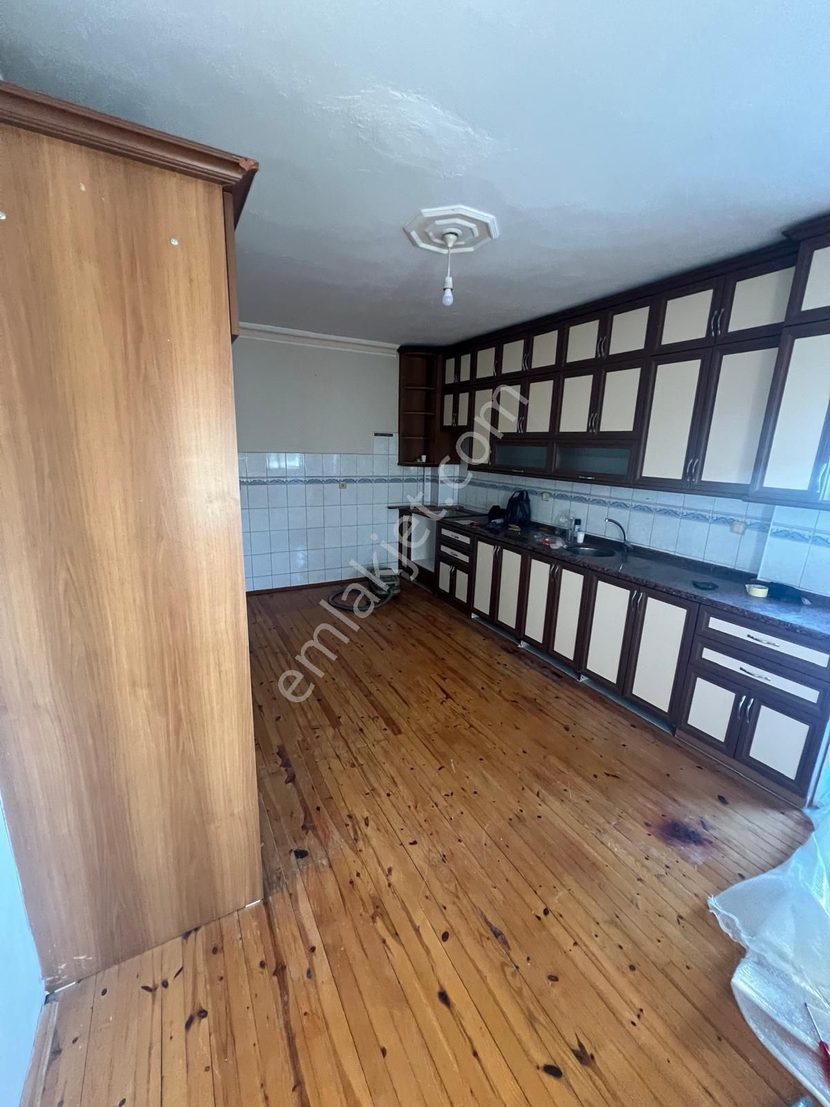 Devlet Hastanesi Yakın Yürüme Mesafesinde Kiralık 2+1 Daire