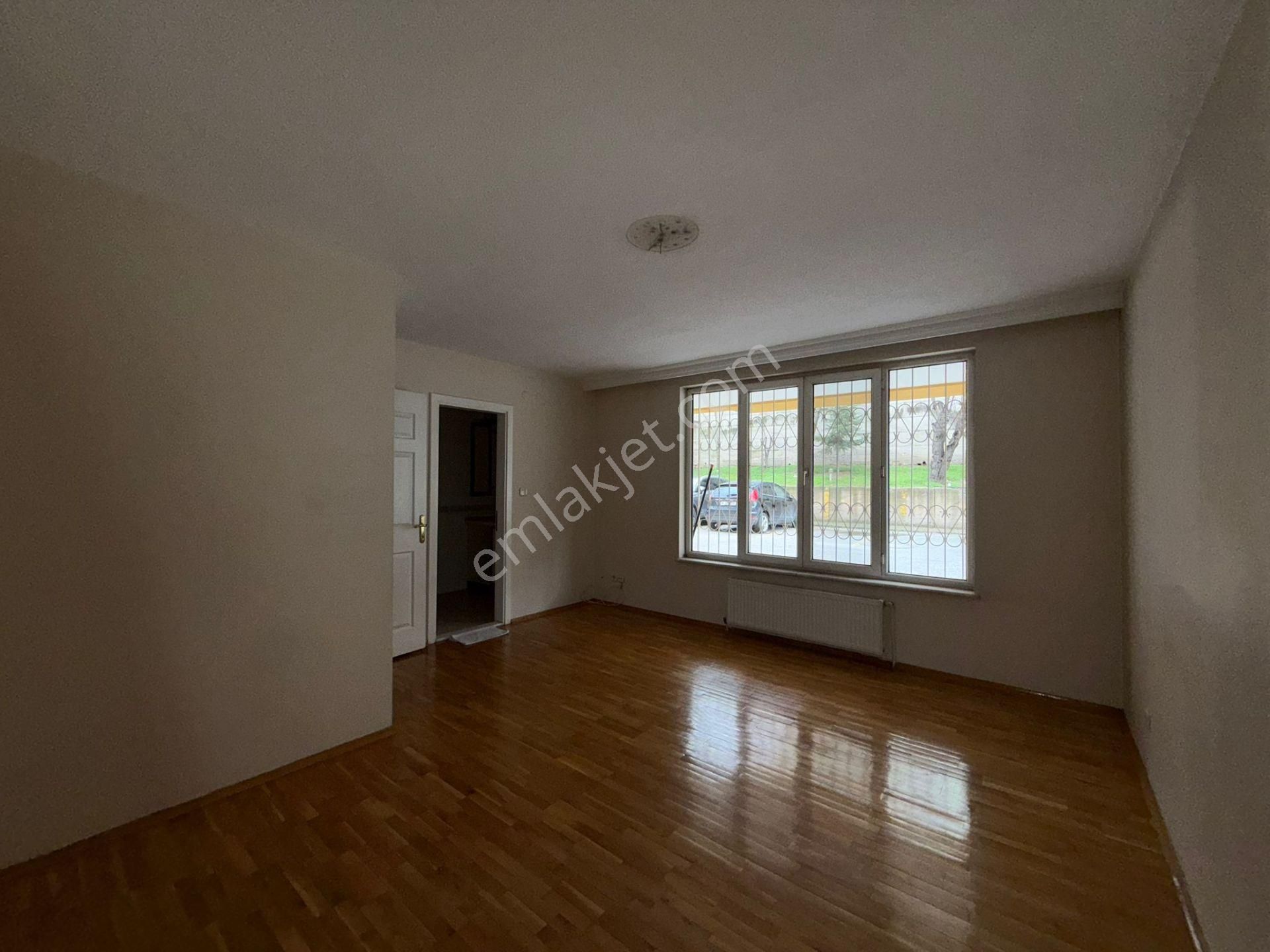 Ankara Çankaya Bahçelievler'de Geniş 2+1 Kiralık Daire - Görsel 25