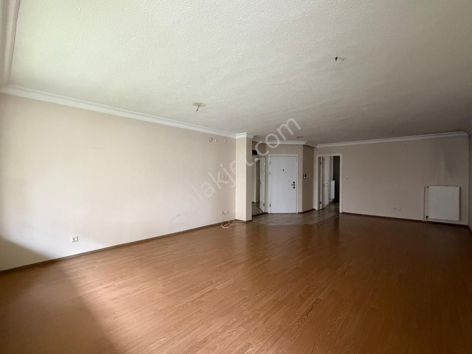 Ankara Çankaya Bahçelievler'de Geniş 2+1 Kiralık Daire - Görsel 14