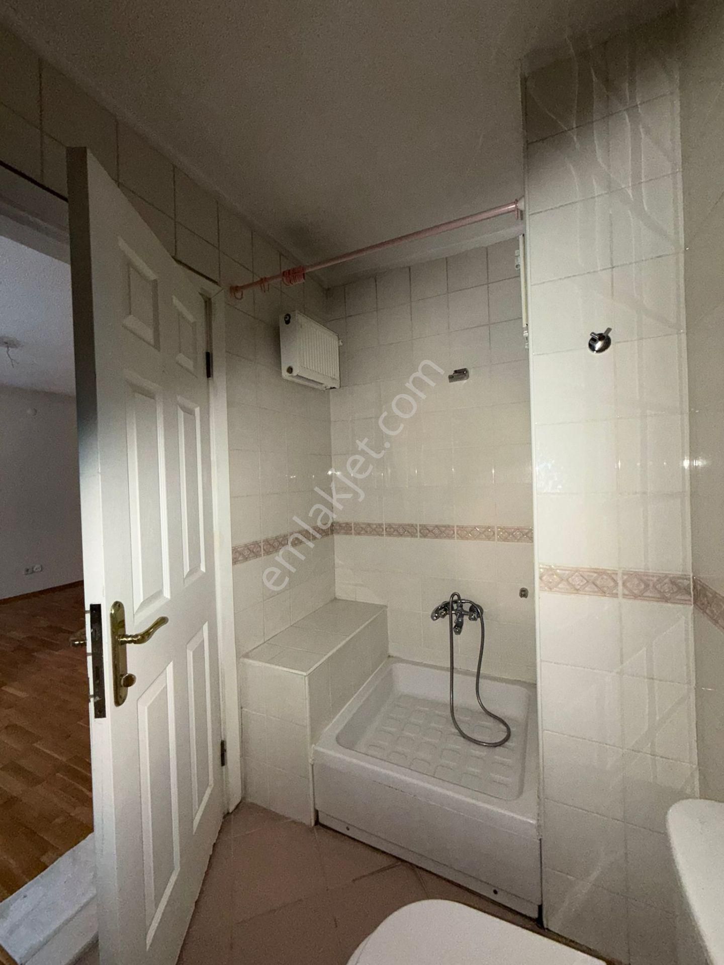 Ankara Çankaya Bahçelievler'de Geniş 2+1 Kiralık Daire - Görsel 31