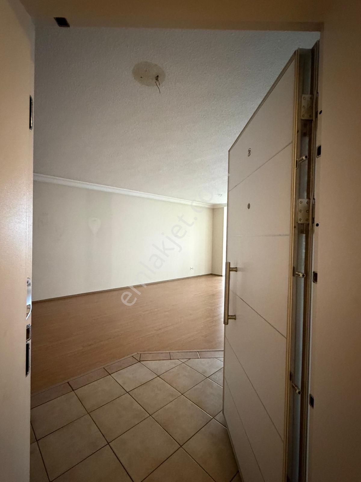 Ankara Çankaya Bahçelievler'de Geniş 2+1 Kiralık Daire - Görsel 6