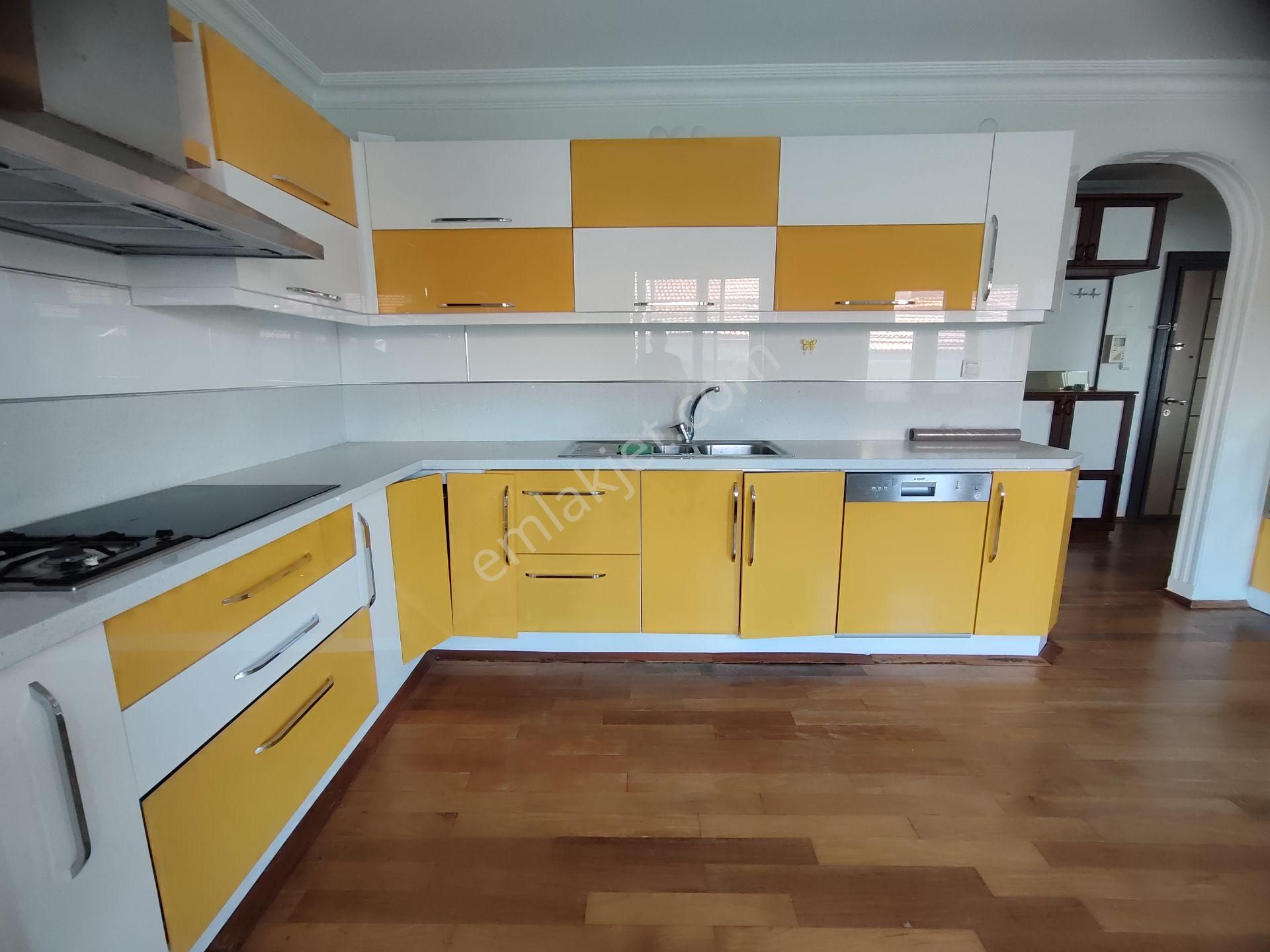Kardeşten Akçay Merkezde Deniz Ve Kordon Manzaralı Geniş 4+1 Dubleks Daire - Görsel 11