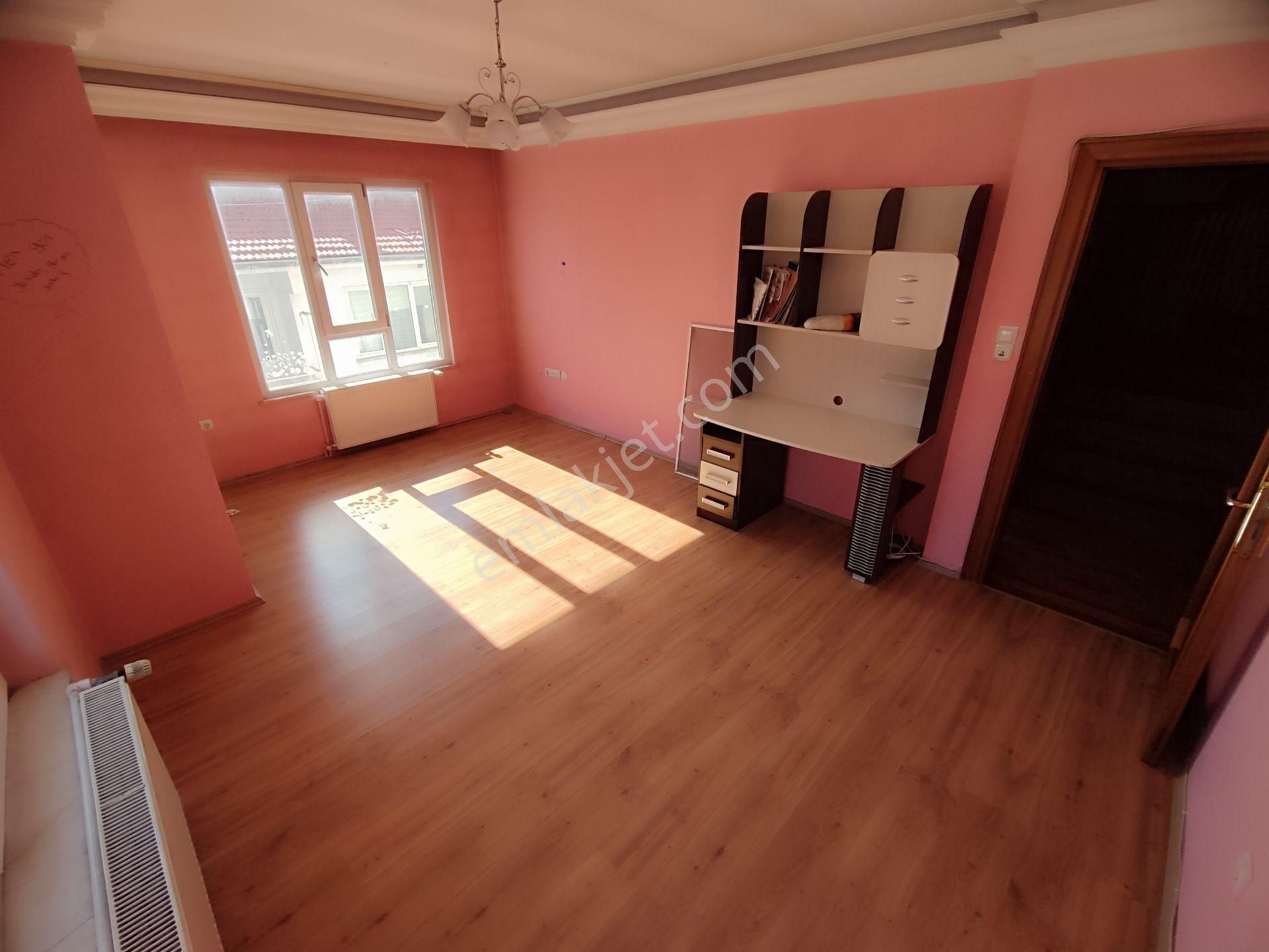 Kardeşten Akçay Merkezde Deniz Ve Kordon Manzaralı Geniş 4+1 Dubleks Daire - Görsel 17