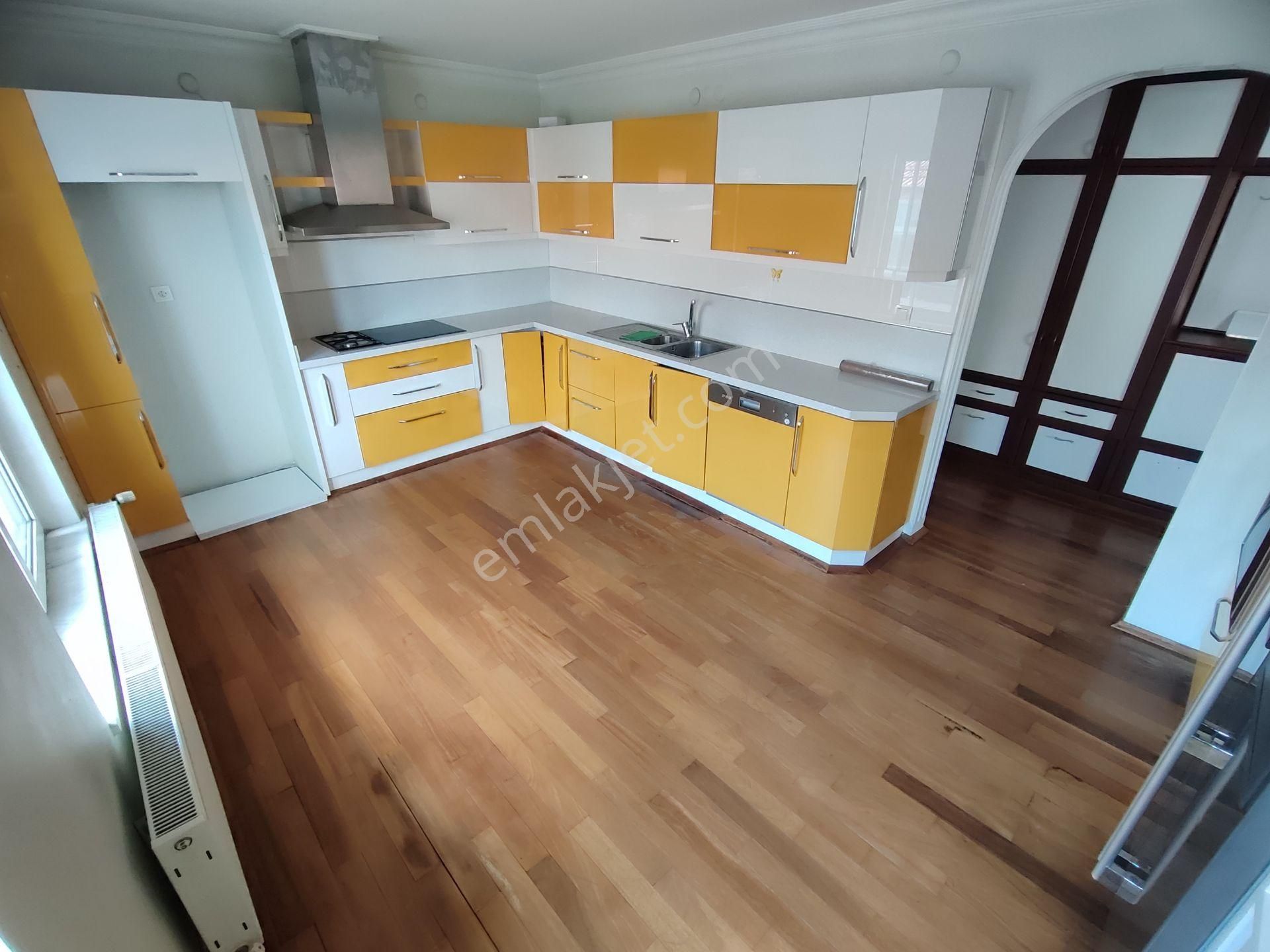 Kardeşten Akçay Merkezde Deniz Ve Kordon Manzaralı Geniş 4+1 Dubleks Daire - Görsel 14