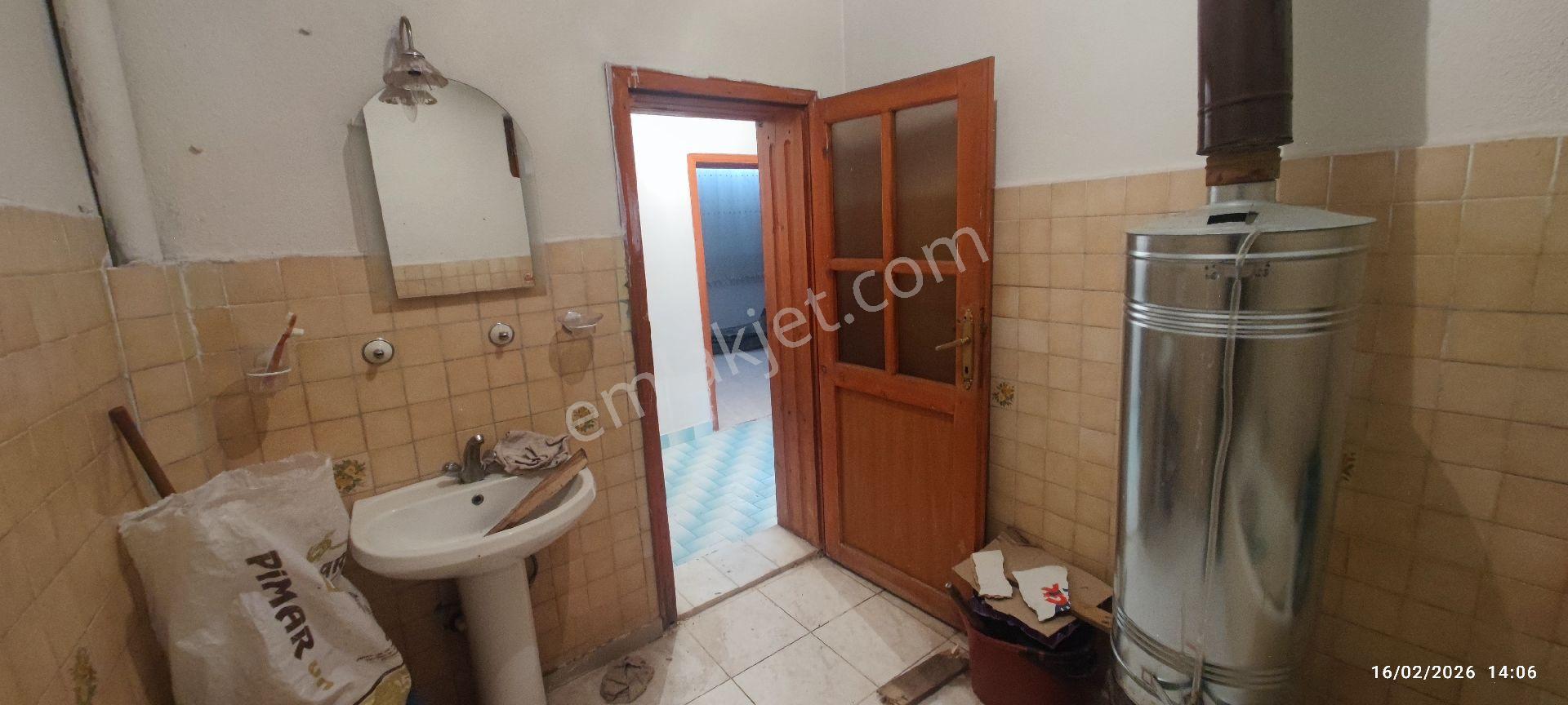 Aksaray Da Ana Caddeye Sıfır Yarıbodrum - Görsel 14