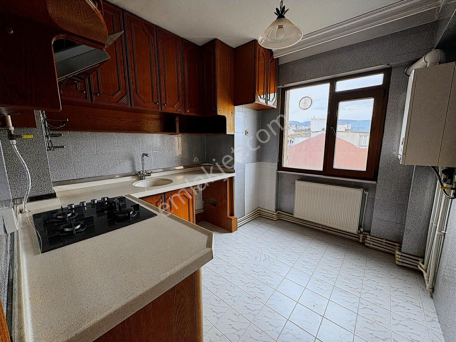Davutkadı'da Bakımlı 3+1 Satılık Daire - Görsel 12