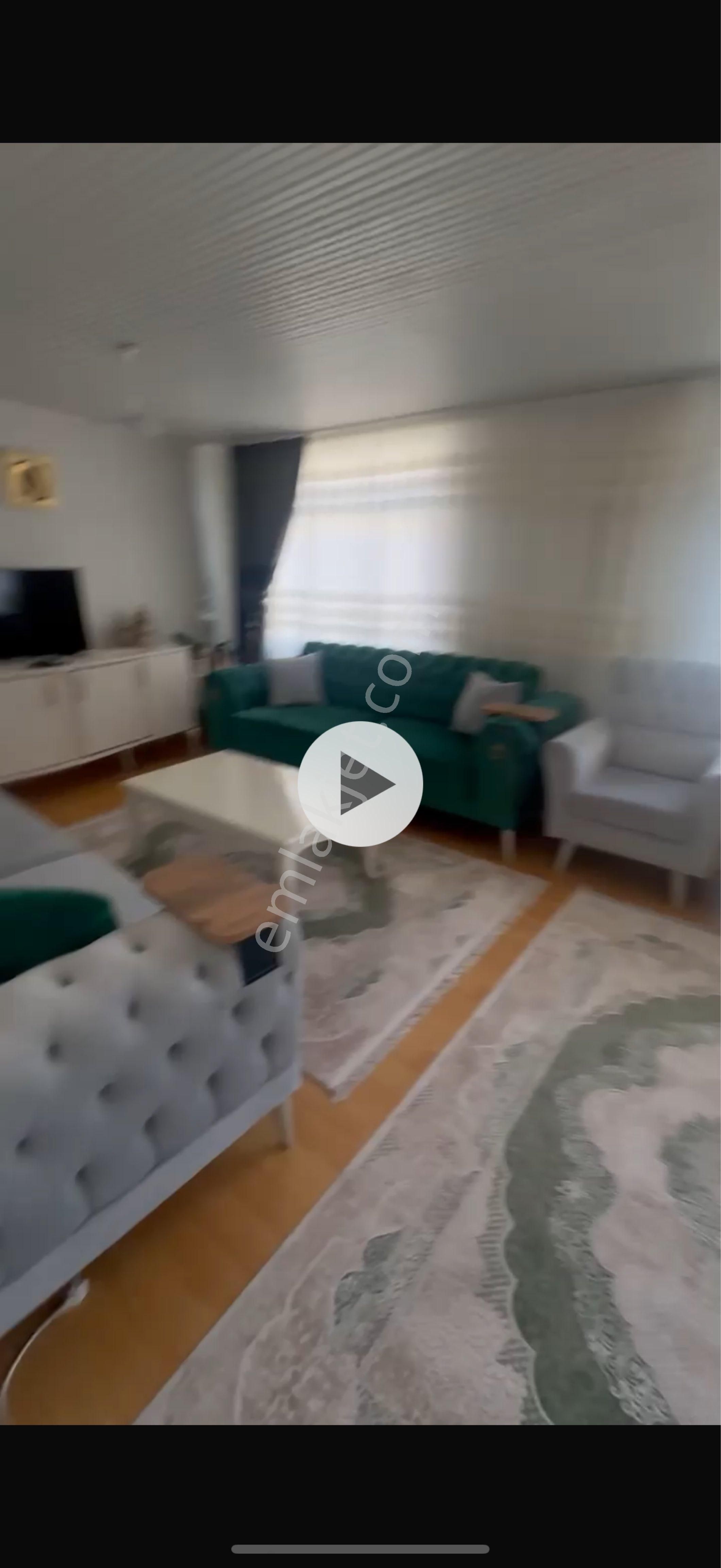 Uğurmumcu Mah 2+1 100 M2 Lüftiye Burak Hast Yakın Tramvaya 1 Dk Temiz Kiralık Çatı Katı Daire