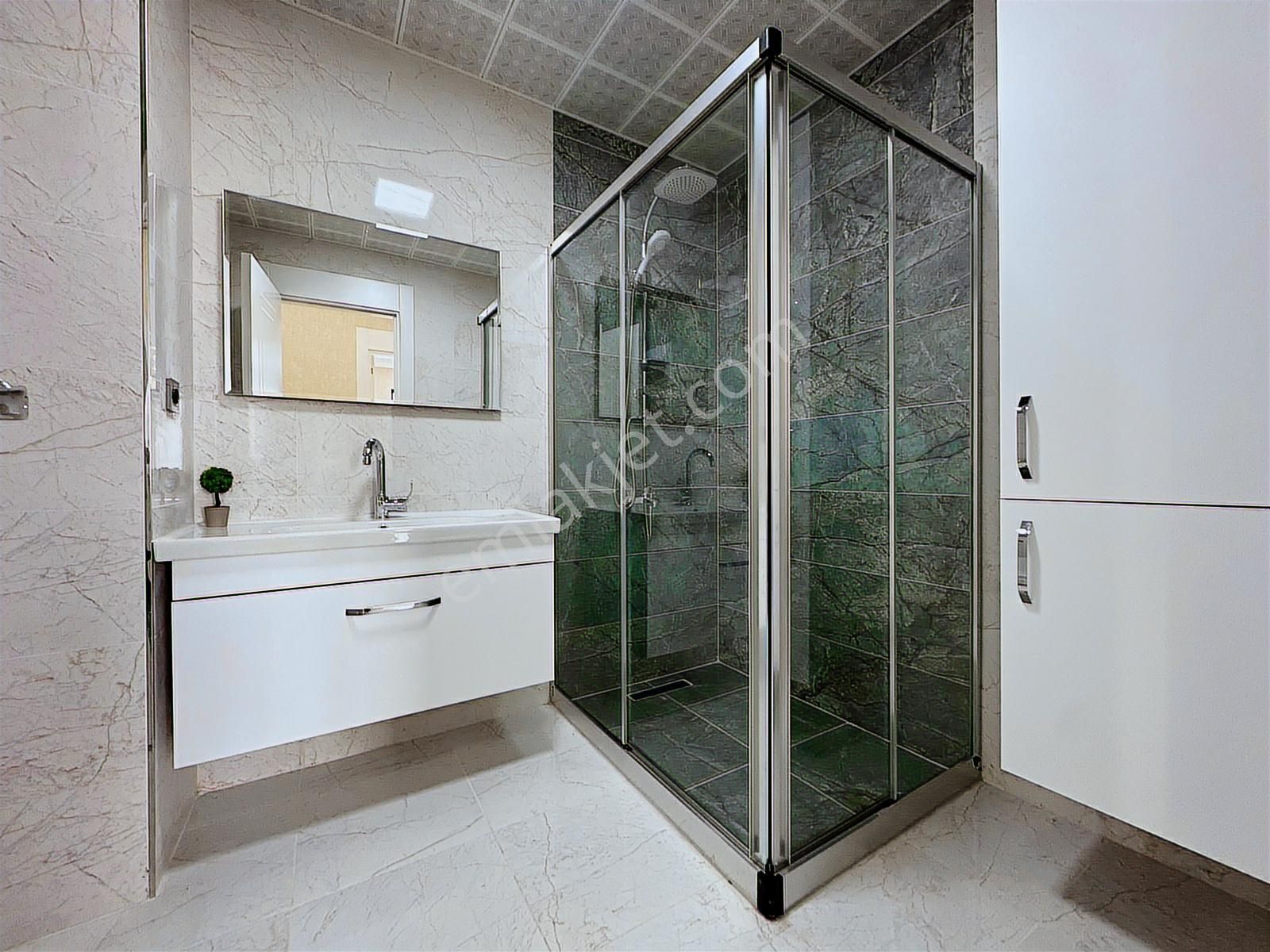 Mehmet Zengin'den Lüks Sitede Kapalı Otoparlı 8.kat 4+1 Daire - Görsel 16