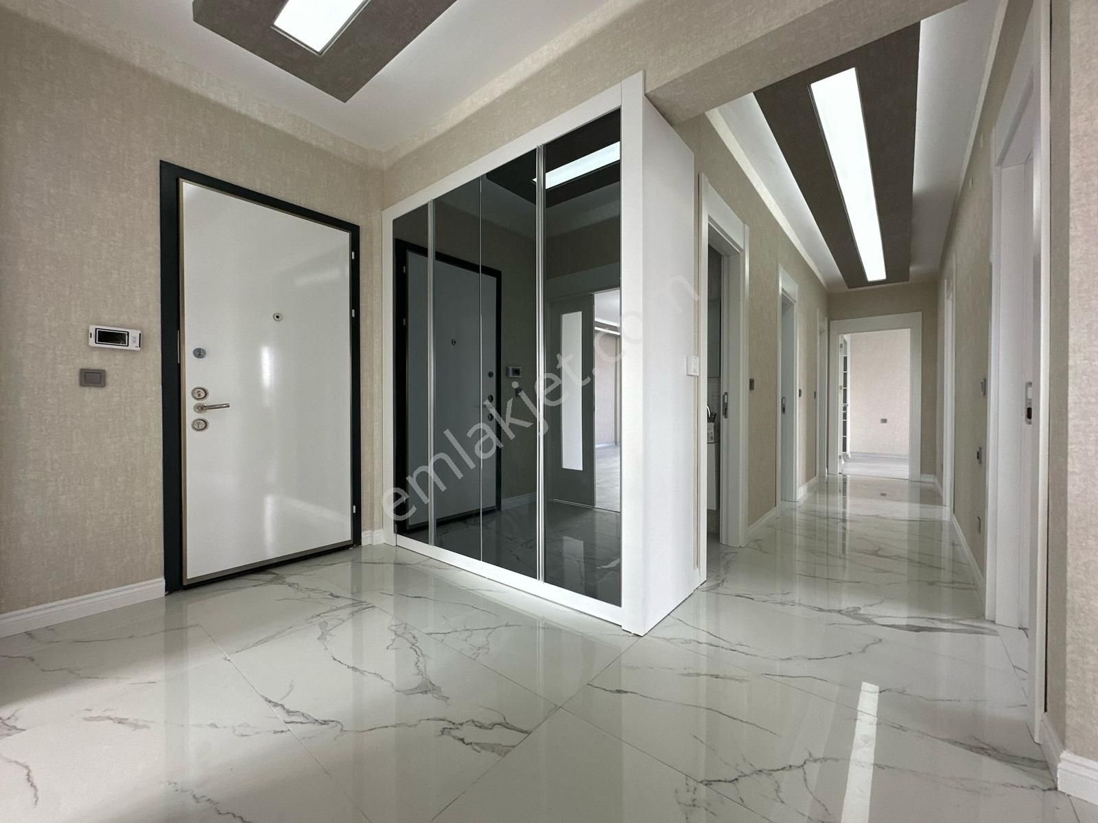 Mehmet Zengin'den Lüks Sitede Kapalı Otoparlı 8.kat 4+1 Daire - Görsel 29