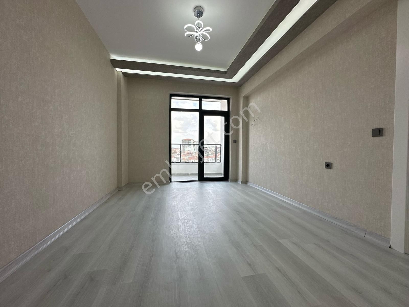 Mehmet Zengin'den Lüks Sitede Kapalı Otoparlı 8.kat 4+1 Daire - Görsel 7