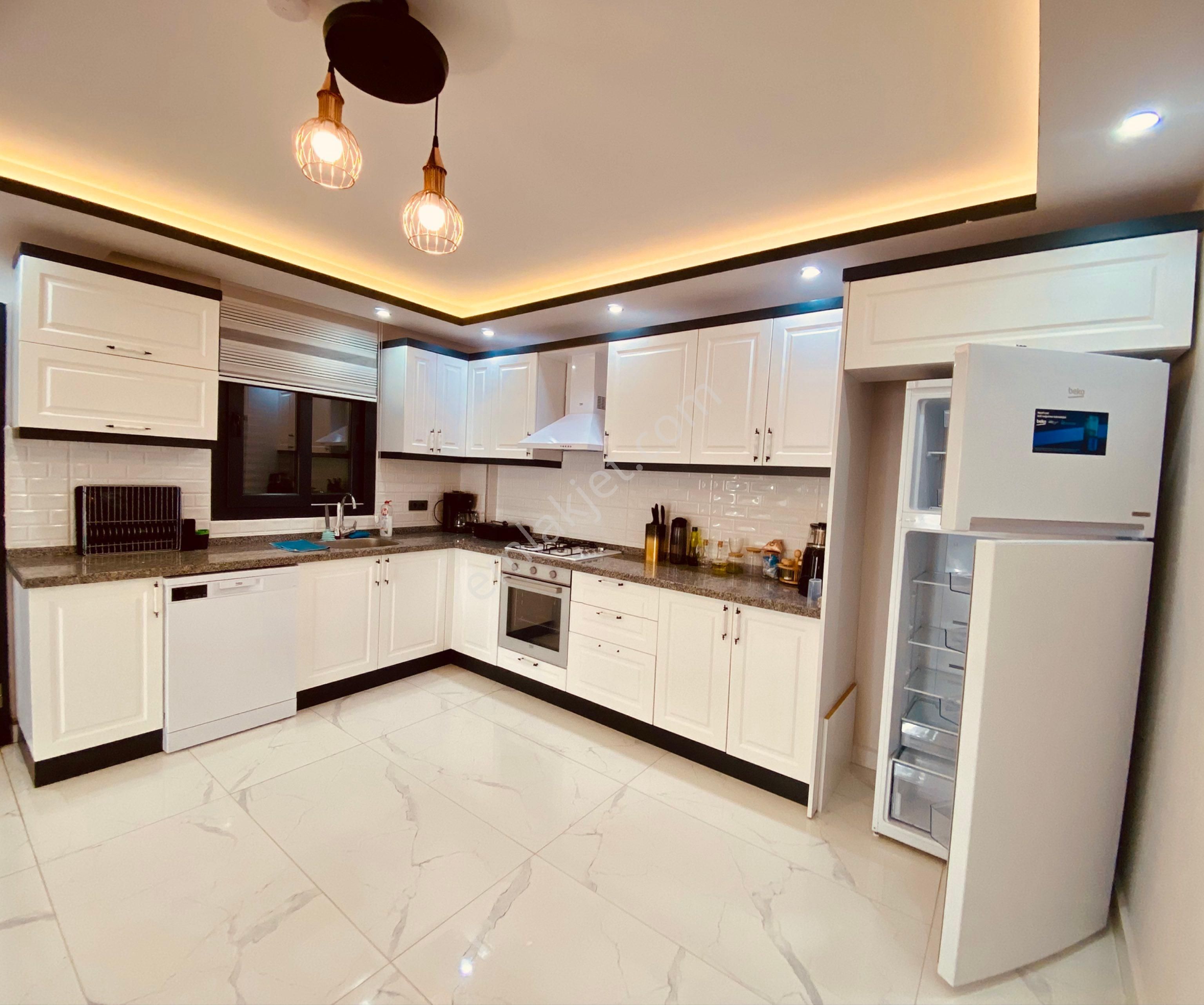 Hisar’da Havuzlu Site İçinde Eşyalı Satılık 3+1 Dubleks Villa - Görsel 12