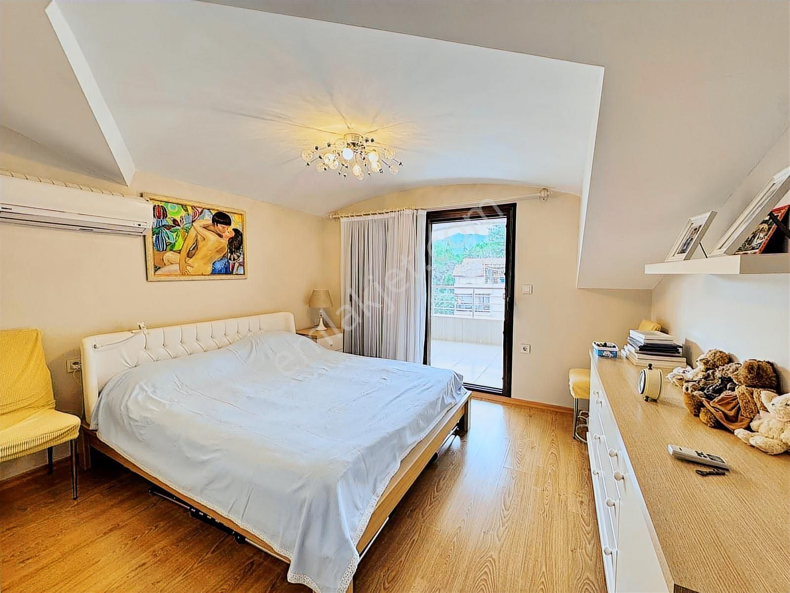 Denize Çok Yakın-marmarisin En Geniş 3 Oda 1 Salon Dairesi - Görsel 19