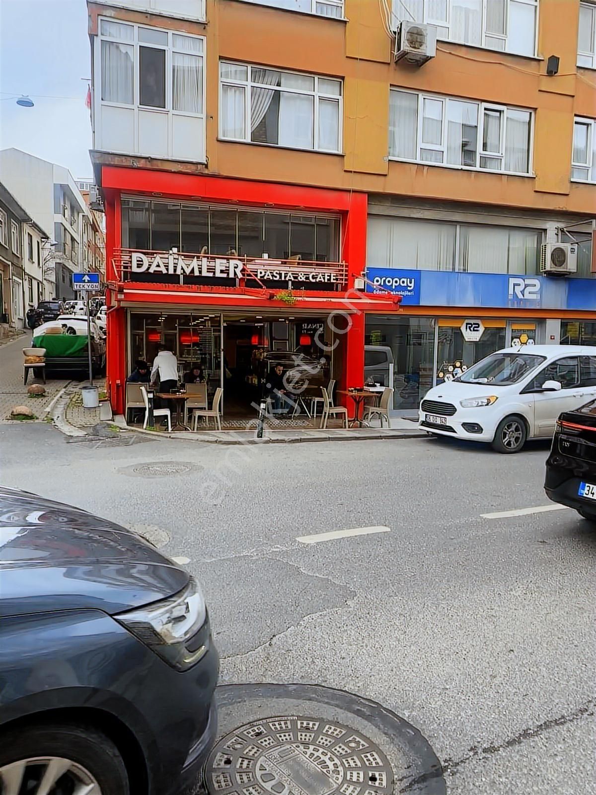 Salacak Merkezde, Cadde Cepheli Kiralık Dükkan - Görsel 3