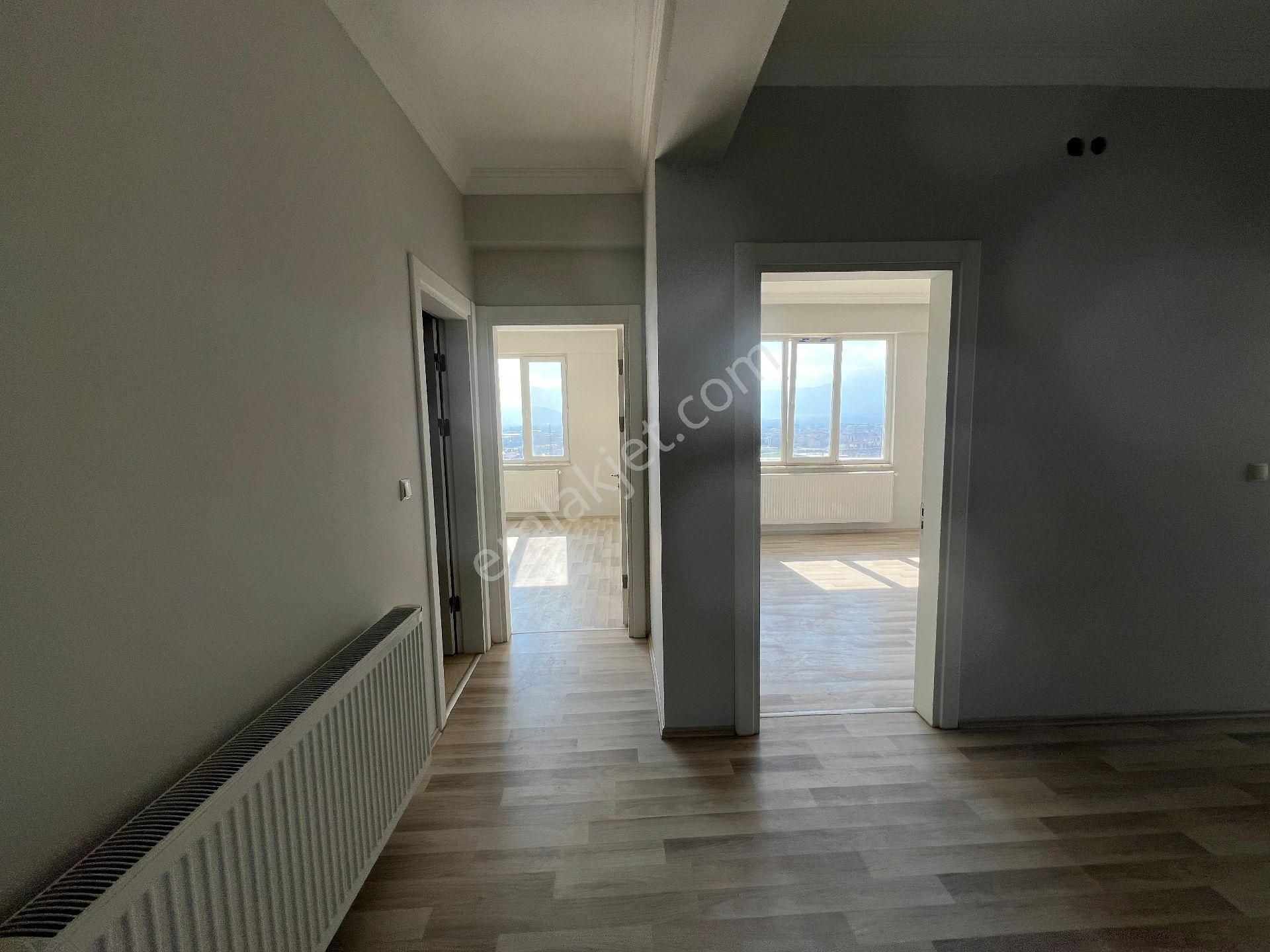 Roma' Dan Akhisar Mahallesi' Nde Kiralık Daire - Görsel 10