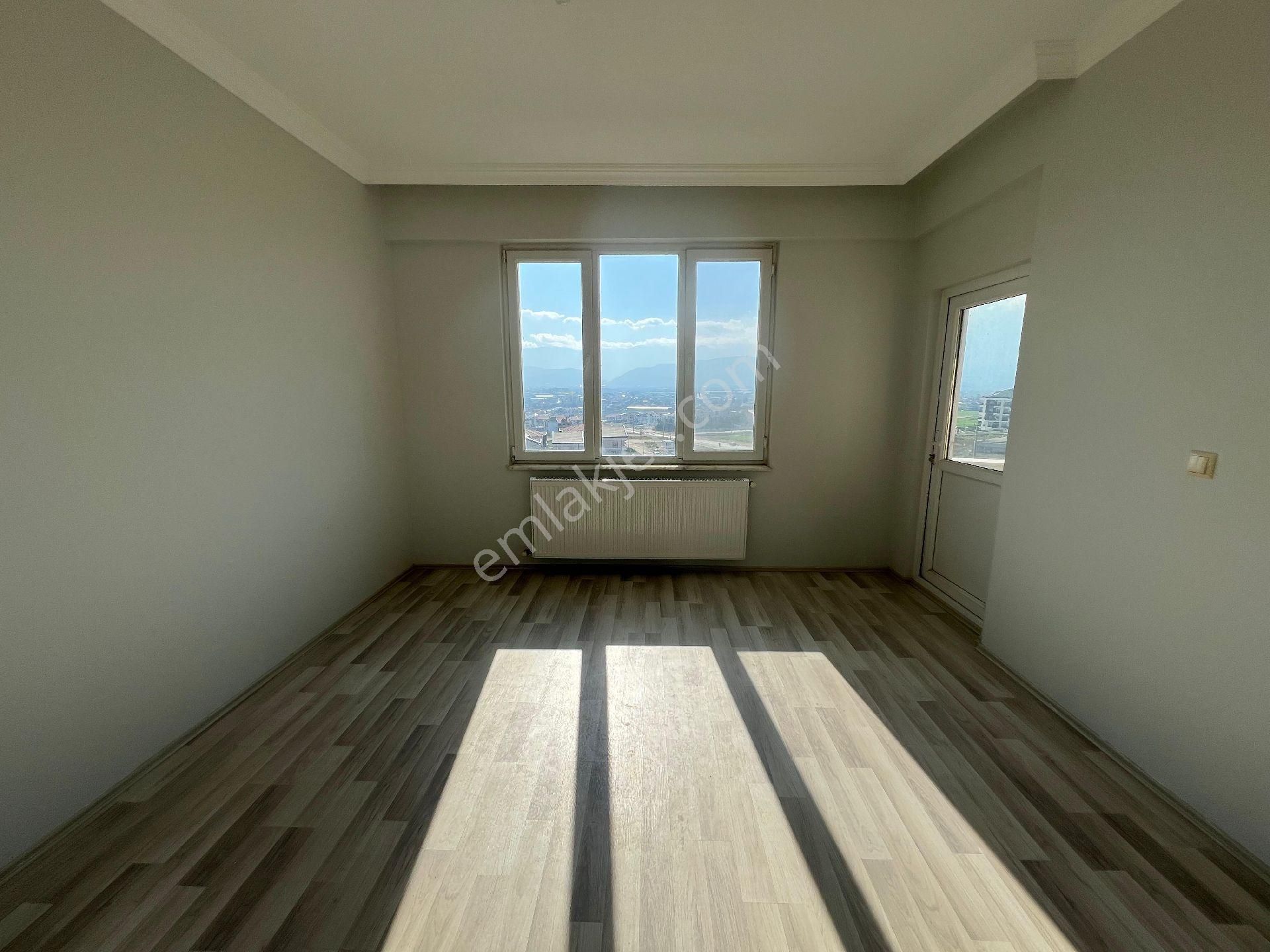 Roma' Dan Akhisar Mahallesi' Nde Kiralık Daire - Görsel 3