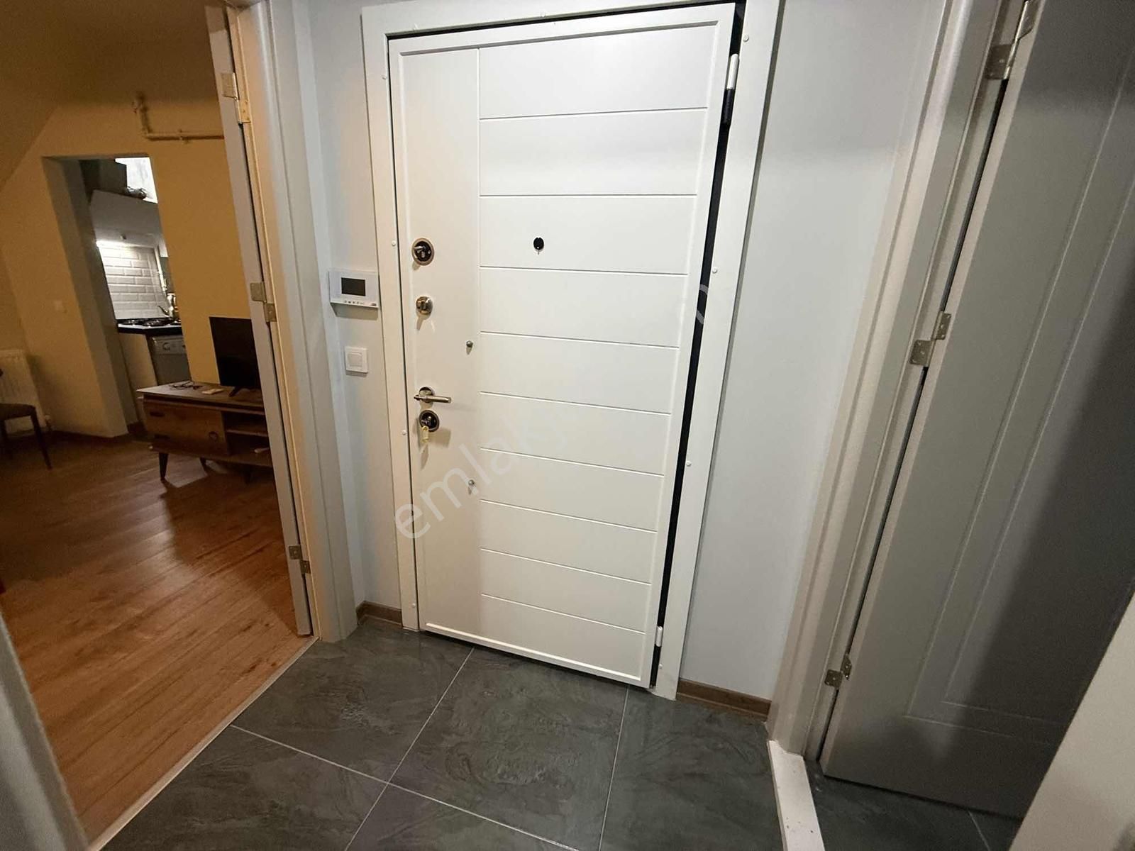 Fl Emlaktan Fikirtepe Metrobüs Yakını 1+1 Full Eşyalı Bahçe Kat - Görsel 30