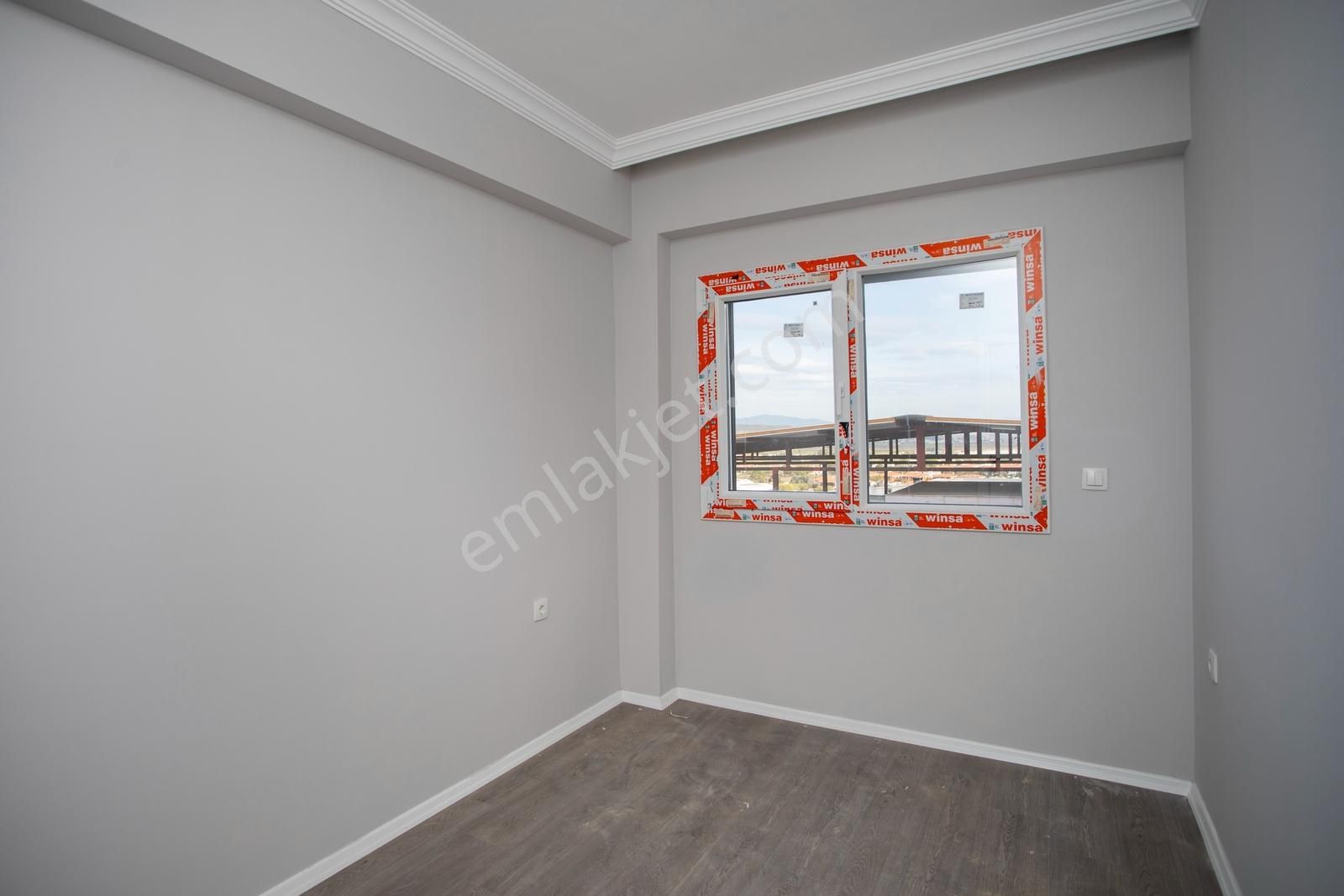 Foça Bağarası Kazım Dirik Mah. Satılık 2+1 Sıfır Daire - Görsel 6