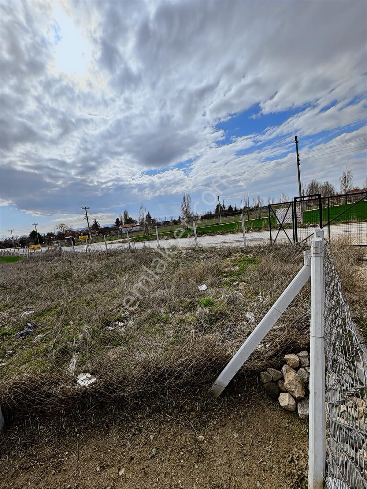 Balkan Gündüzden Yol Üzerinde Konteynerli Hısselı Tarla - Görsel 13