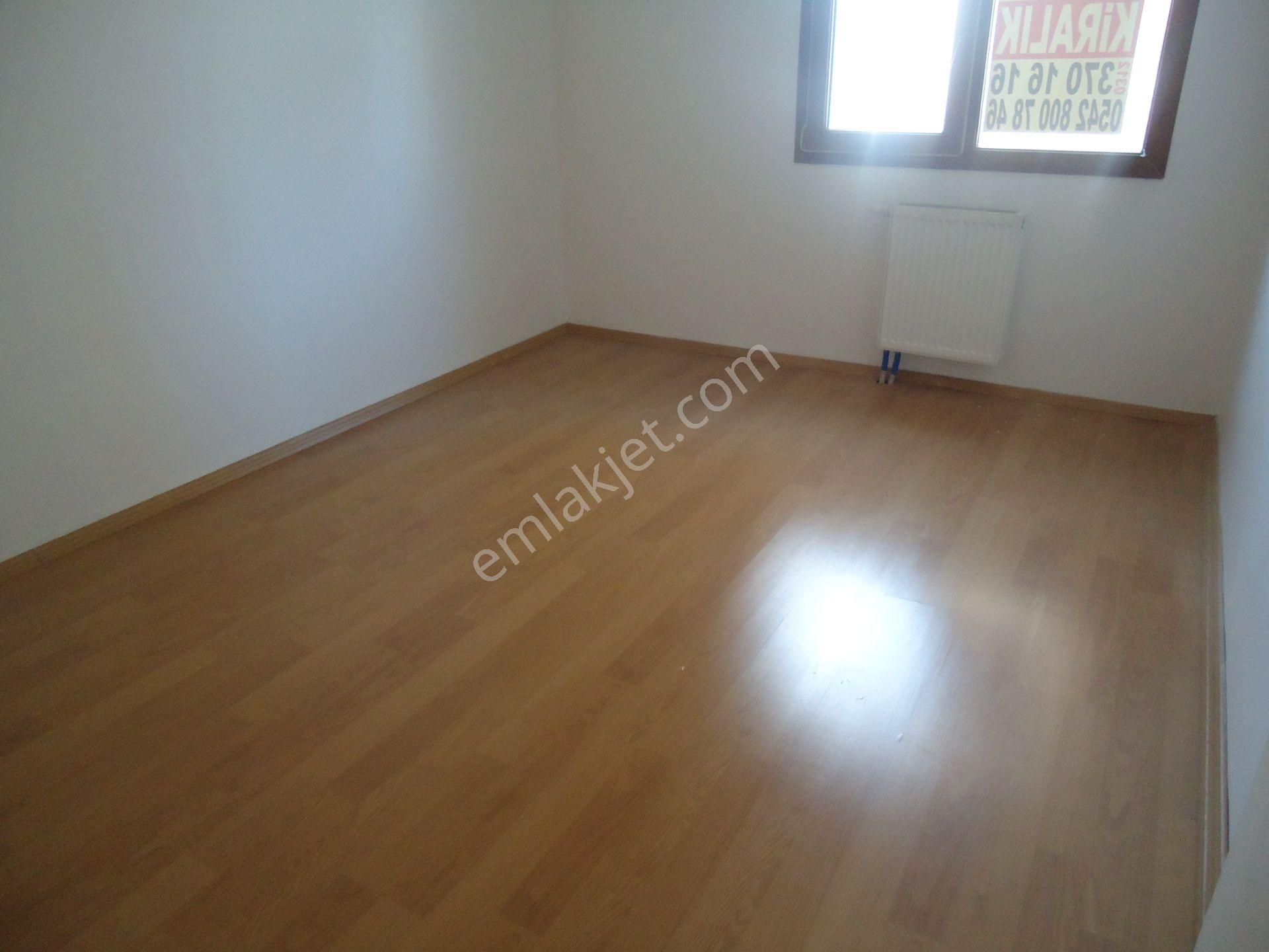 Krc'den Merkezi Konumda Manzaralı Kiralık 4+1 Daire - Görsel 20