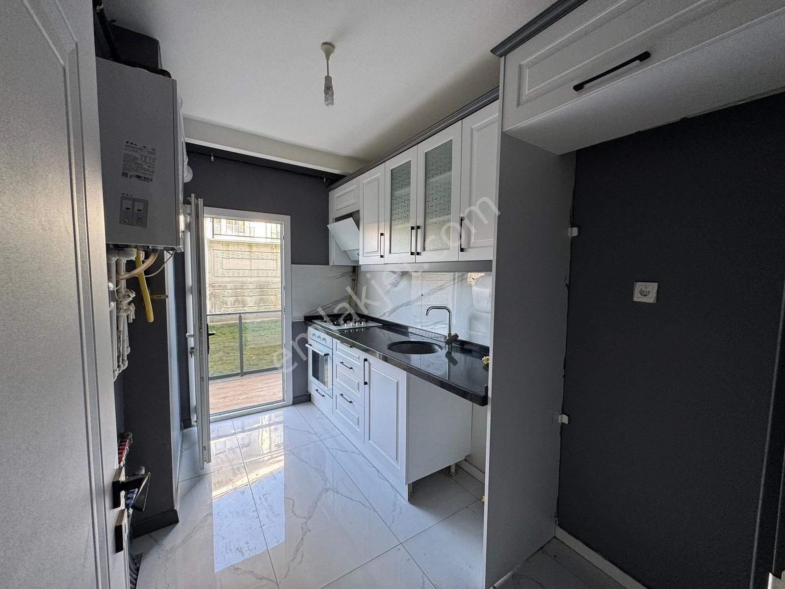 B.çekmece Kumburgaz Merkez'de Yeni Bina G.kat 2+1 Satılık Daire - Görsel 4