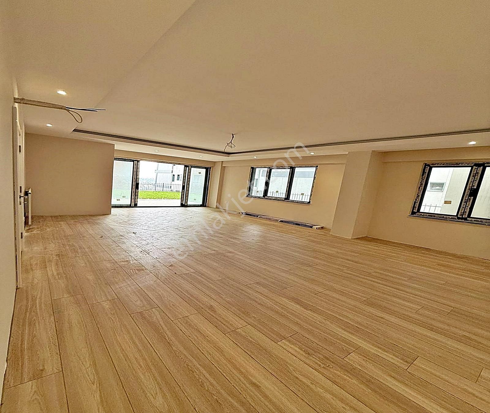 Üsküdar Cengelköyde Boğaz Manzaralı 3+1 Villa Tipi Dubleks - Görsel 14