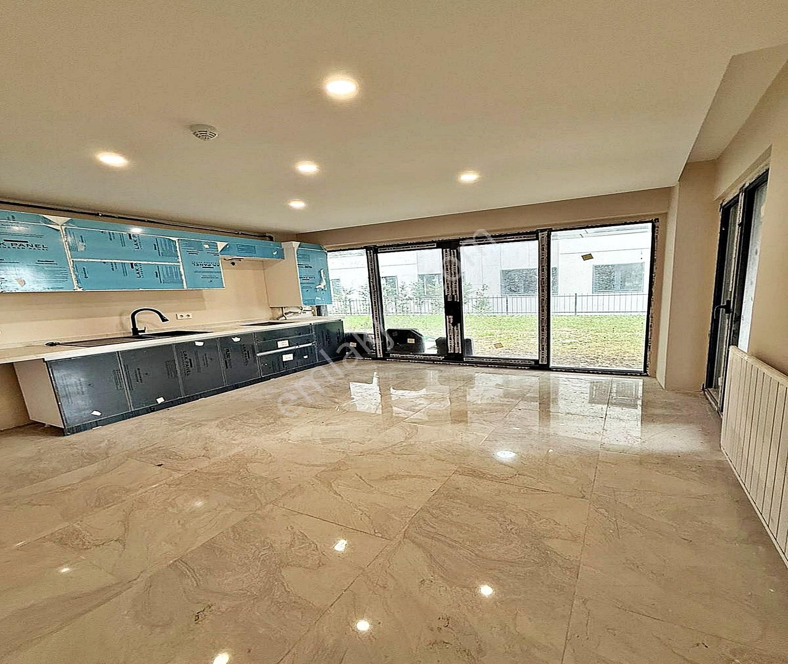 Üsküdar Cengelköyde Boğaz Manzaralı 3+1 Villa Tipi Dubleks - Görsel 6