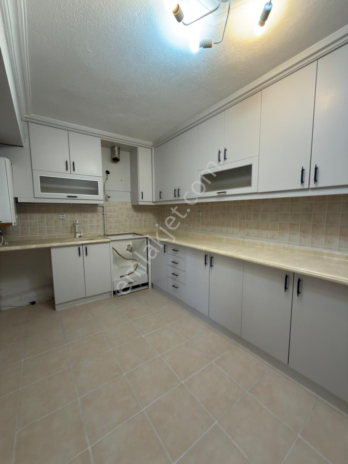 Kınıklıda Kampüsde Kiralık 3+1 Daire - Görsel 8