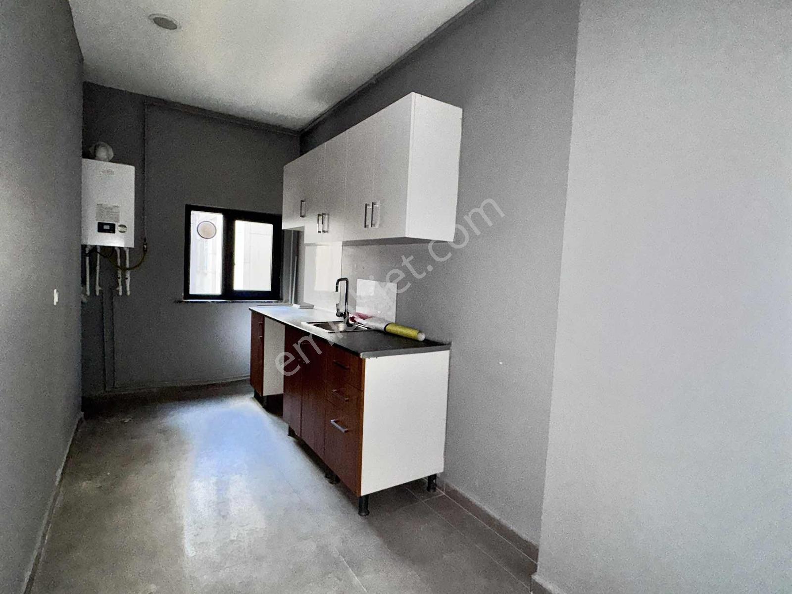 Sultanbeyli Aslan Plazada Prestijli Konumda Kiralık Ofis - Görsel 32