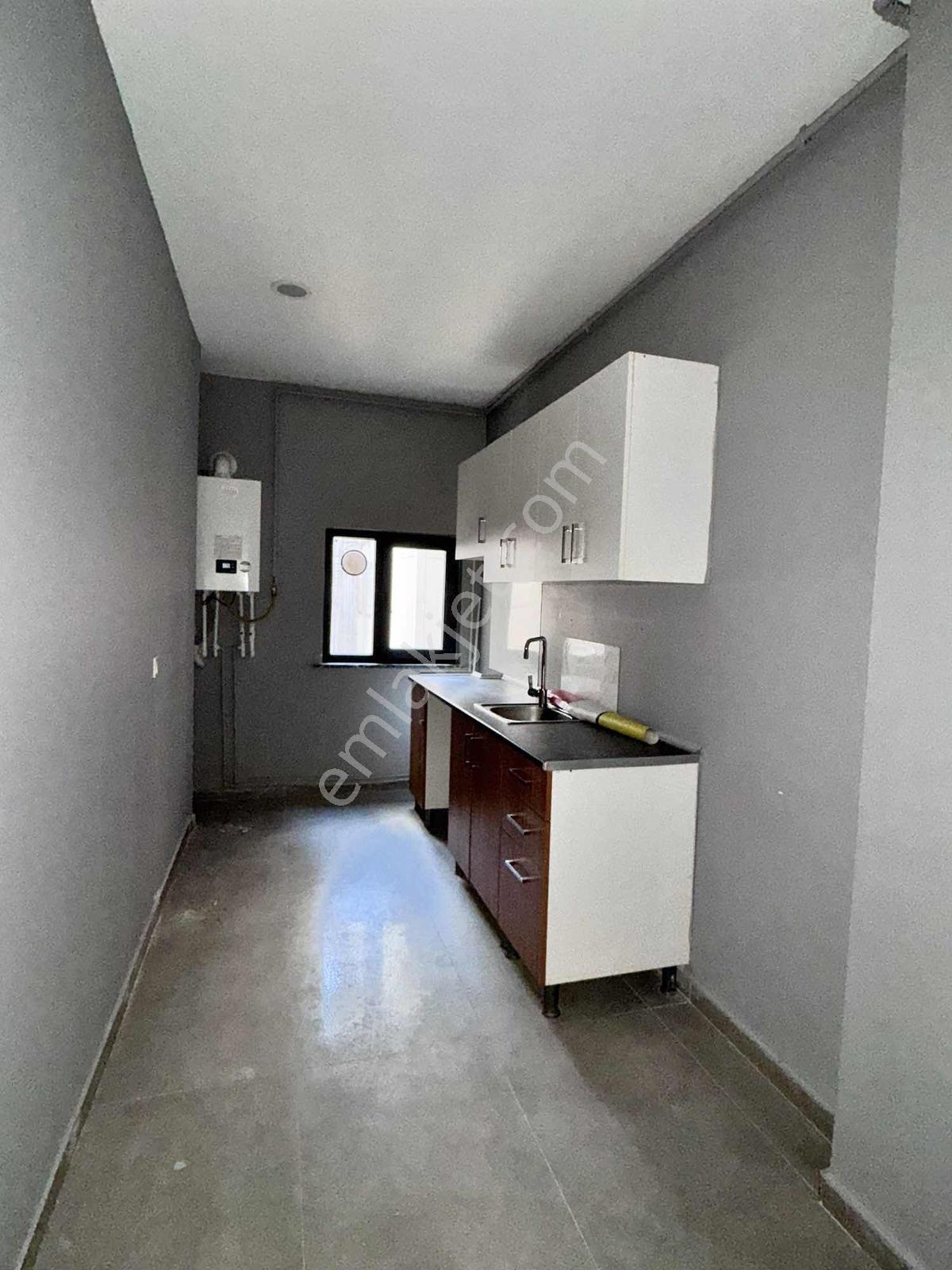 Sultanbeyli Aslan Plazada Prestijli Konumda Kiralık Ofis - Görsel 24
