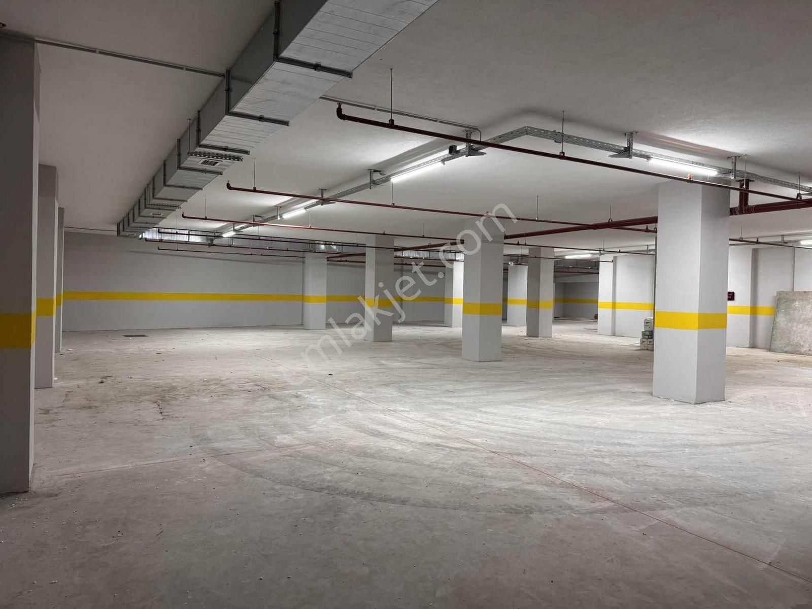 Sultanbeyli Aslan Plazada Prestijli Konumda Kiralık Ofis - Görsel 16