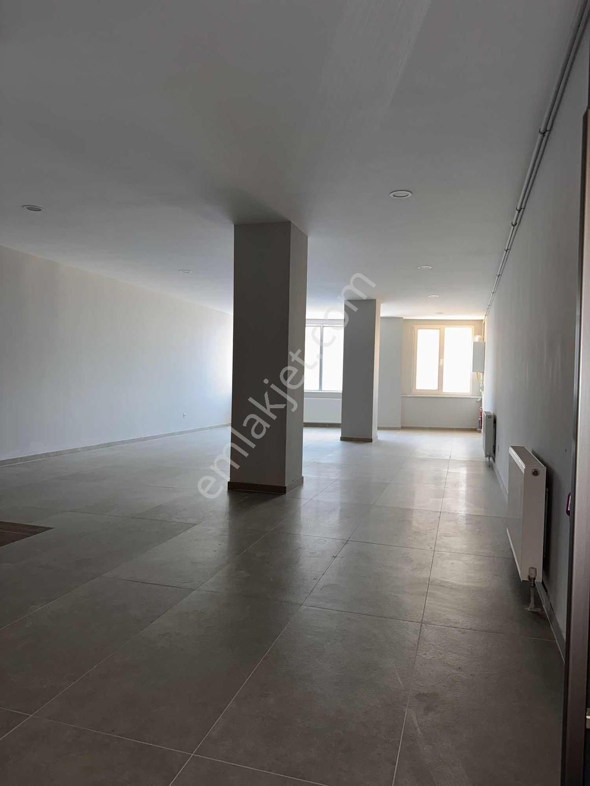 Sultanbeyli Aslan Plazada Prestijli Konumda Kiralık Ofis - Görsel 31
