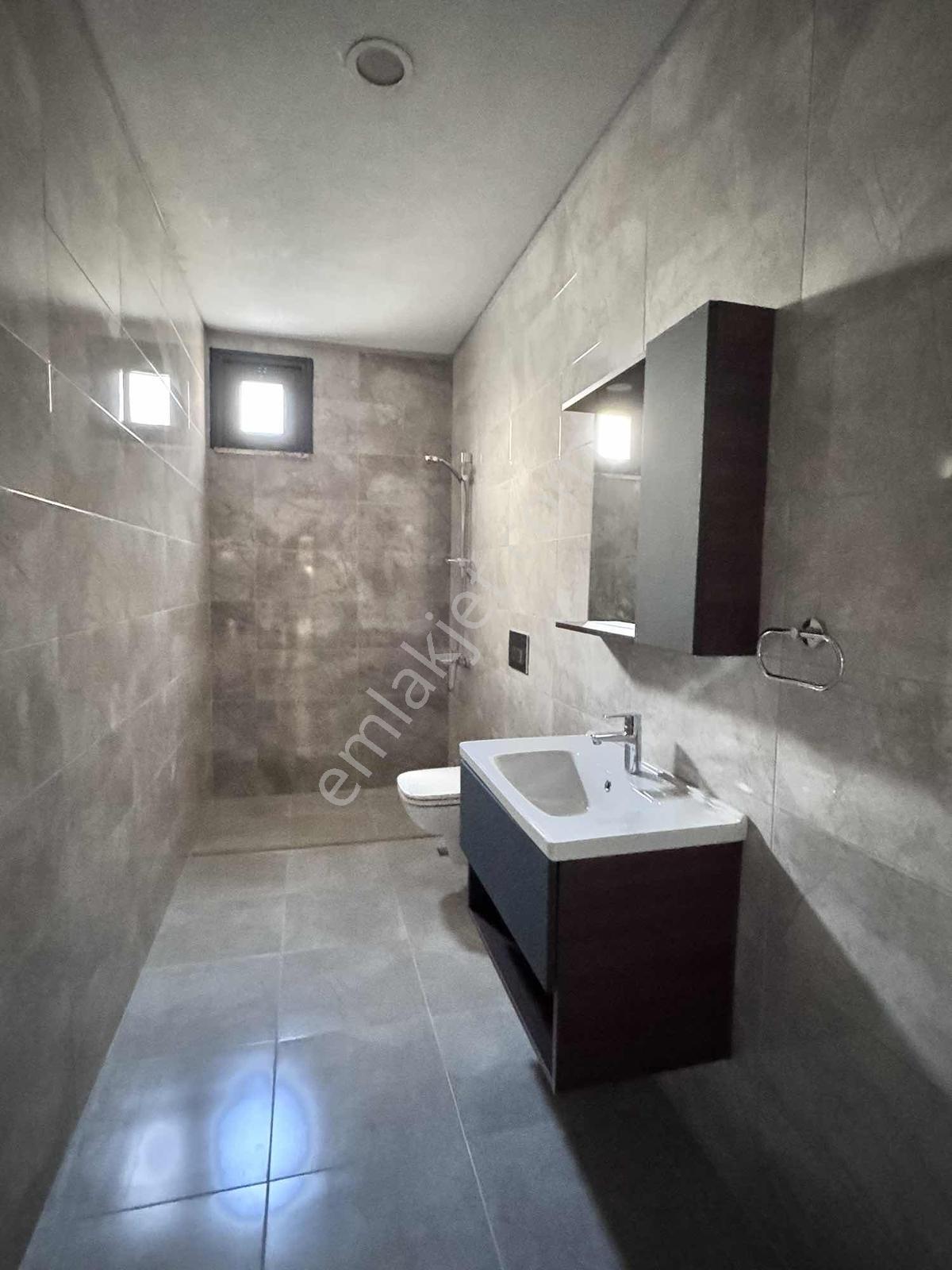 Sultanbeyli Aslan Plazada Prestijli Konumda Kiralık Ofis - Görsel 29